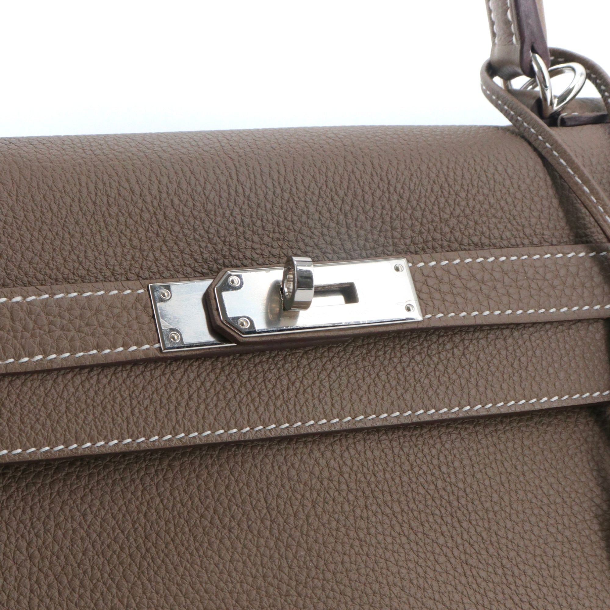 HERMÈS - Sac à main Kelly 35 Hermès en cuir togo étoupe