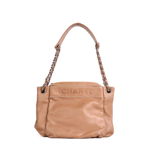 CHANEL - Tote bag in pink terrycloth and beach towel