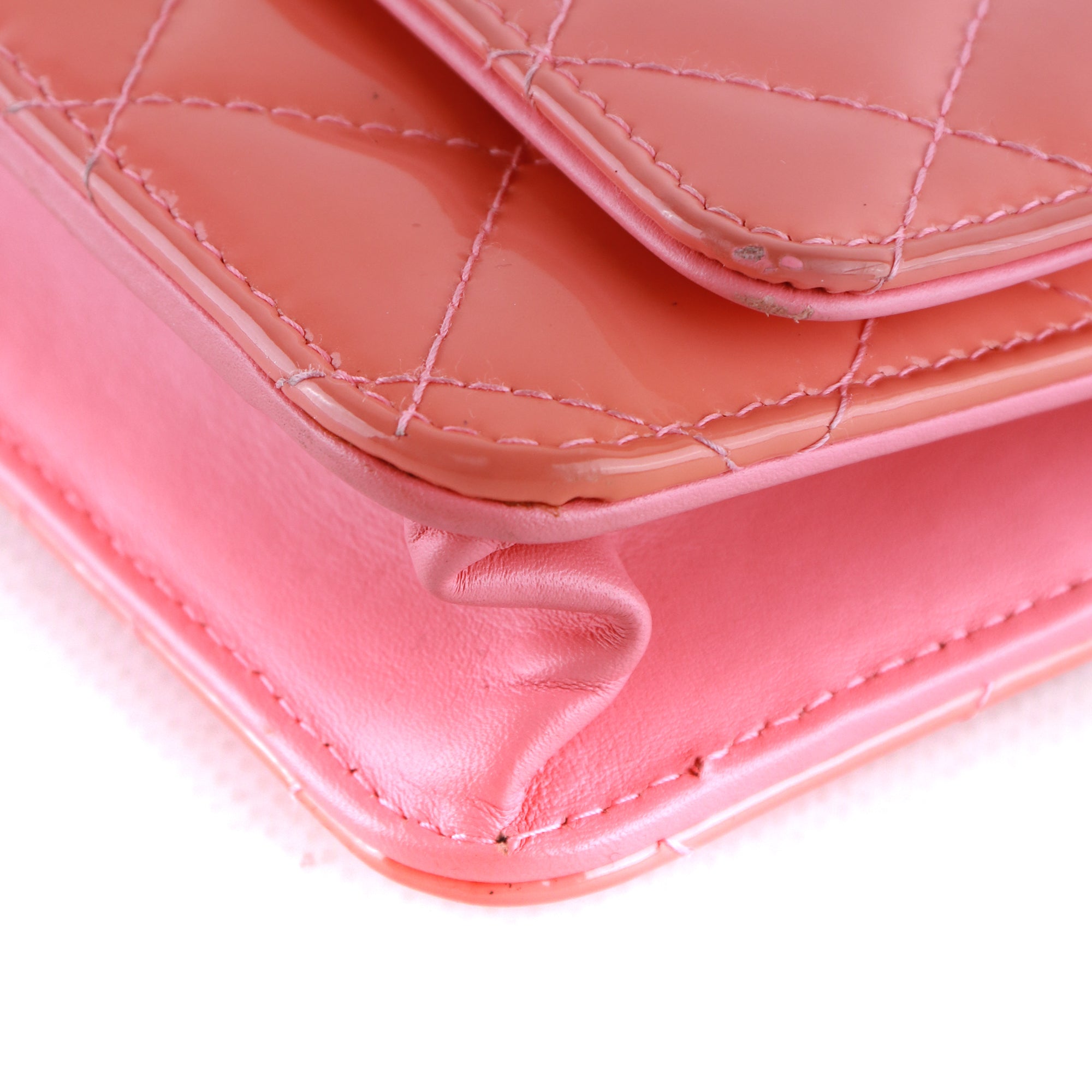CHANEL - Sac Wallet On Chain Timeless en cuir verni rose