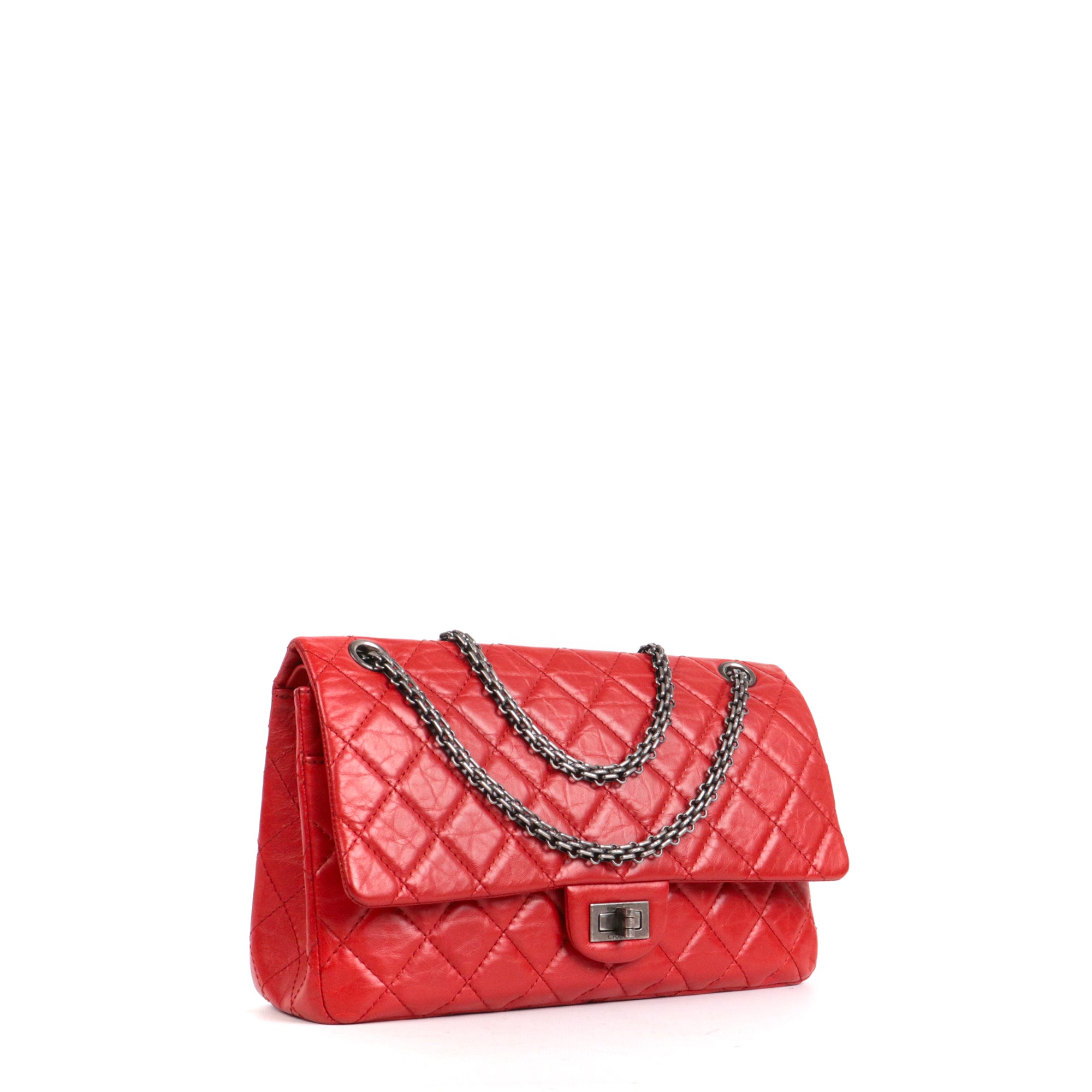 CHANEL - Sac à bandoulière 2.55 Chanel medium en cuir froissé rouge