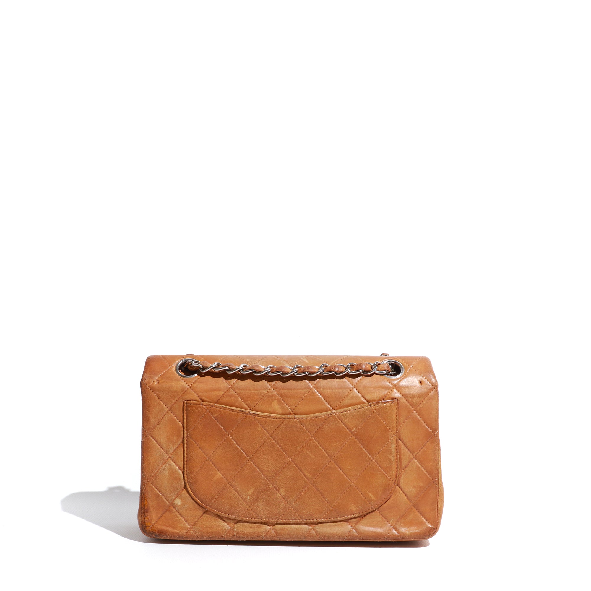 CHANEL - Sac à main Timeless 23 double flap en cuir matelassé marron