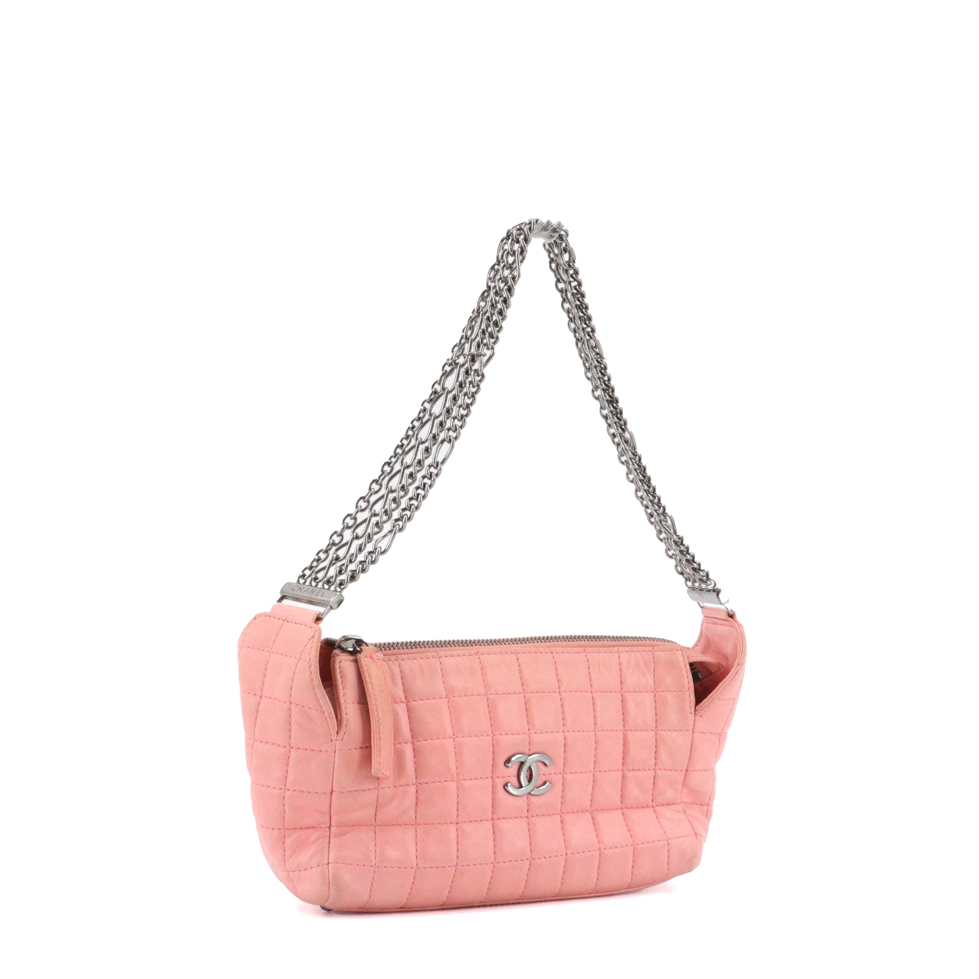 CHANEL - Chanel Chocolate Bar Multiple Chain Shoulder Bag in Vintage Pale Pink Leather