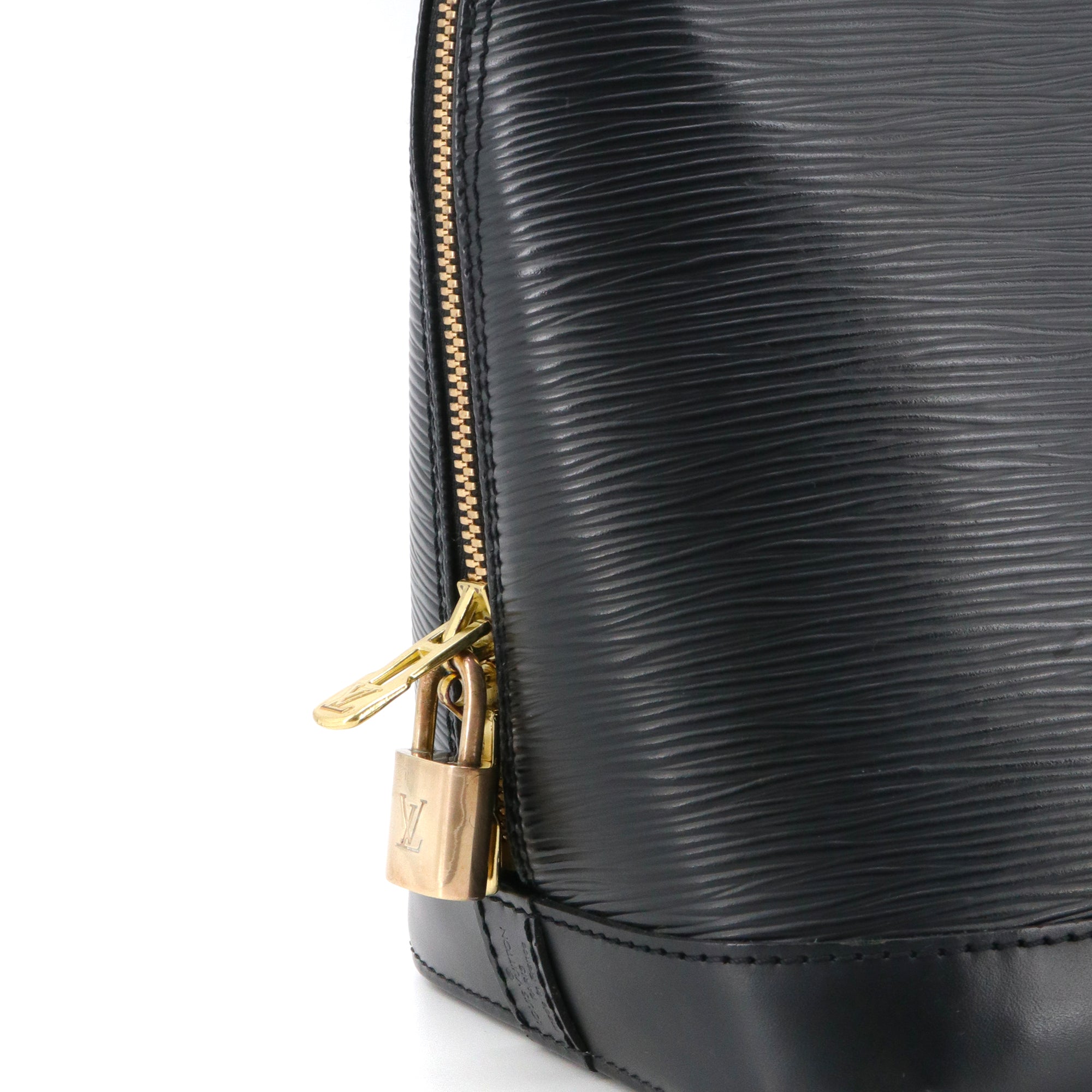 LOUIS VUITTON - Sac à main Alma PM Louis Vuitton en cuir épi noir