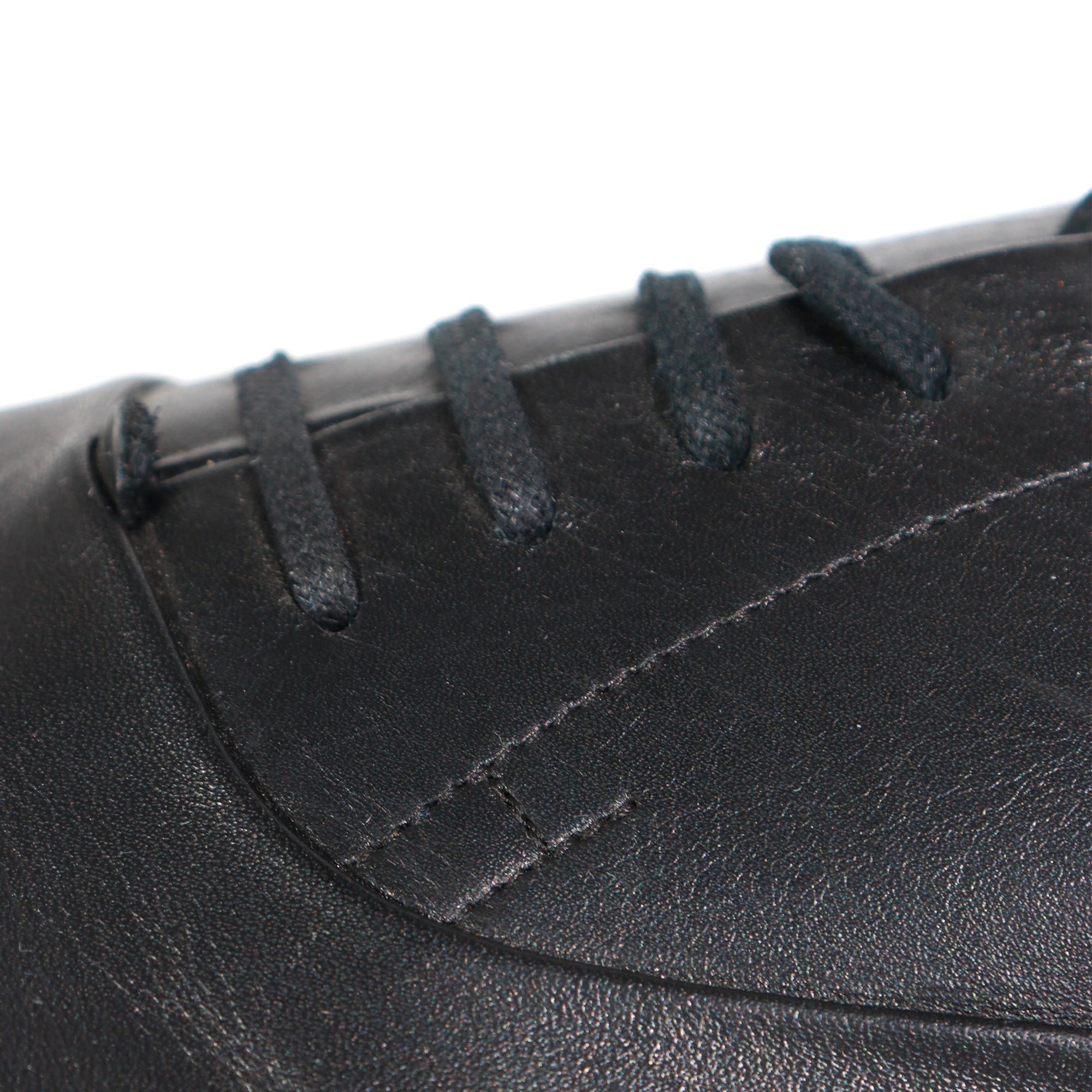 HERMÈS - Black leather sneakers (T42)