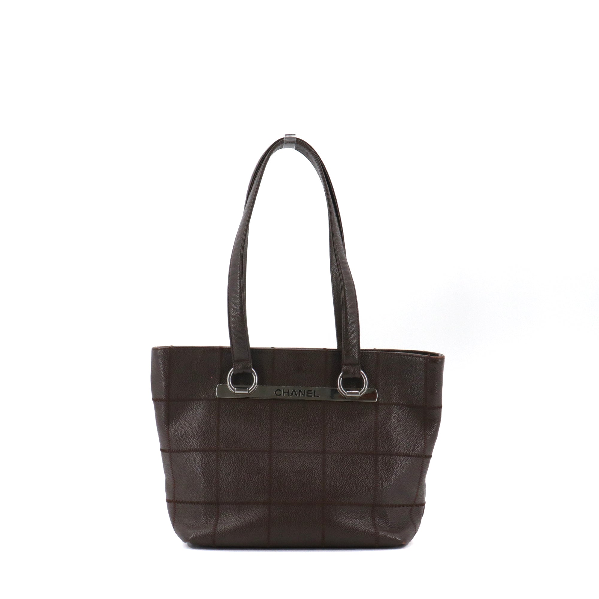 CHANEL - Sac cabas Choco Bar Chanel en cuir grainé marron vintage