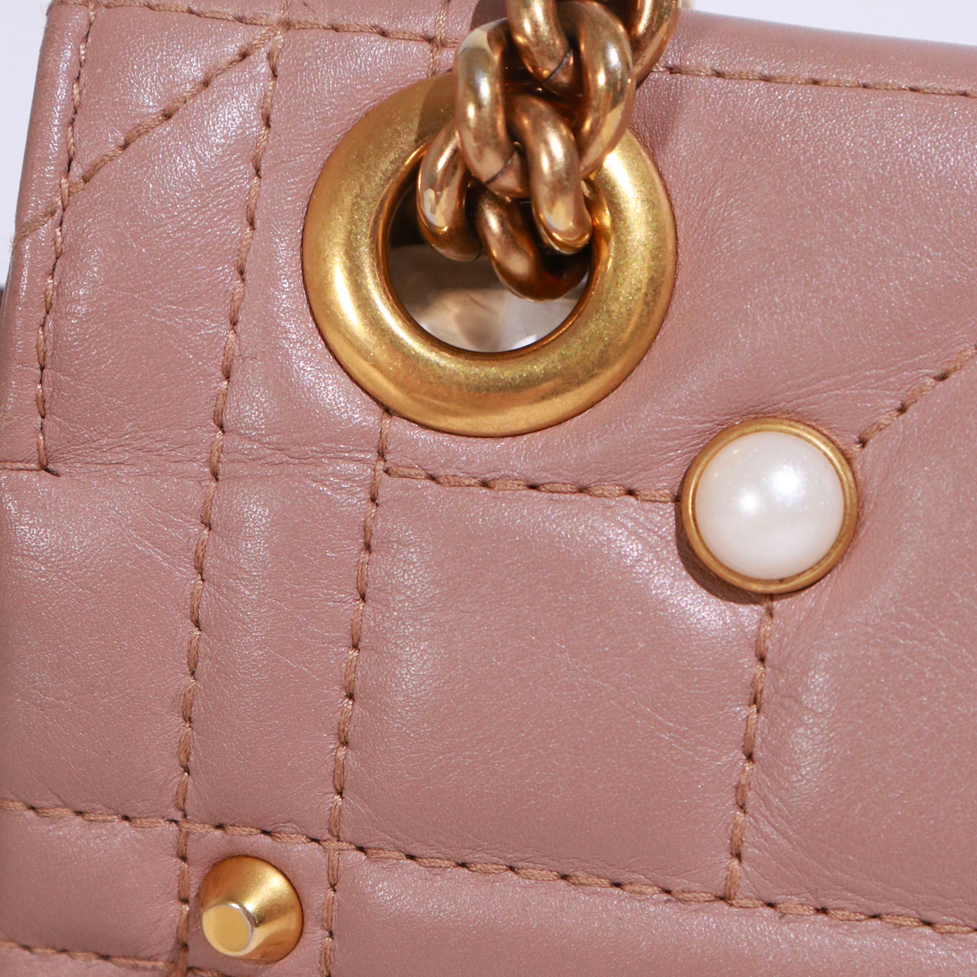 GUCCI - Gucci Small Size GG Marmont Pearly shoulder bag in powder pink leather