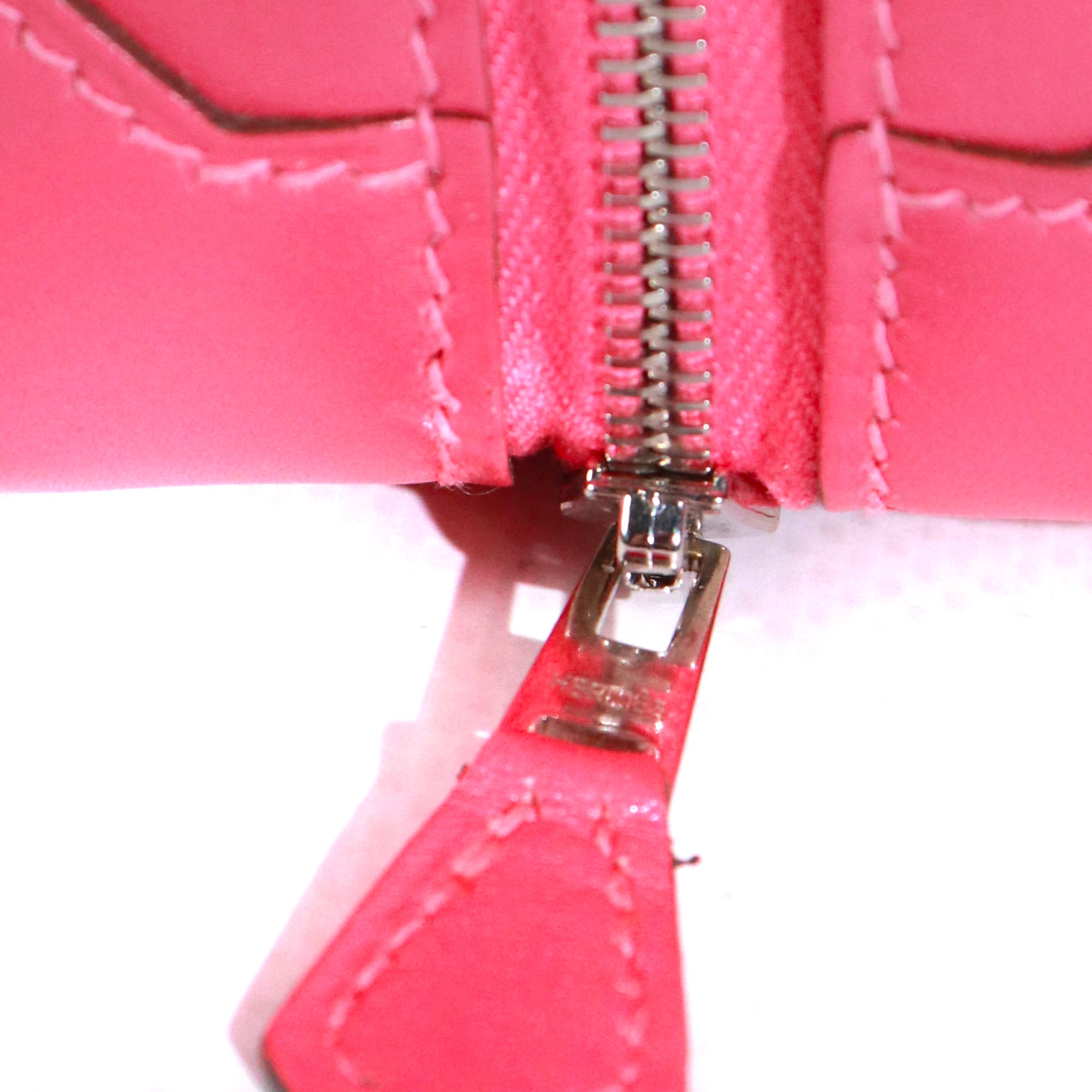 HERMÈS - Hermès Maxibox Clutch in smooth leather Rose Lipstick