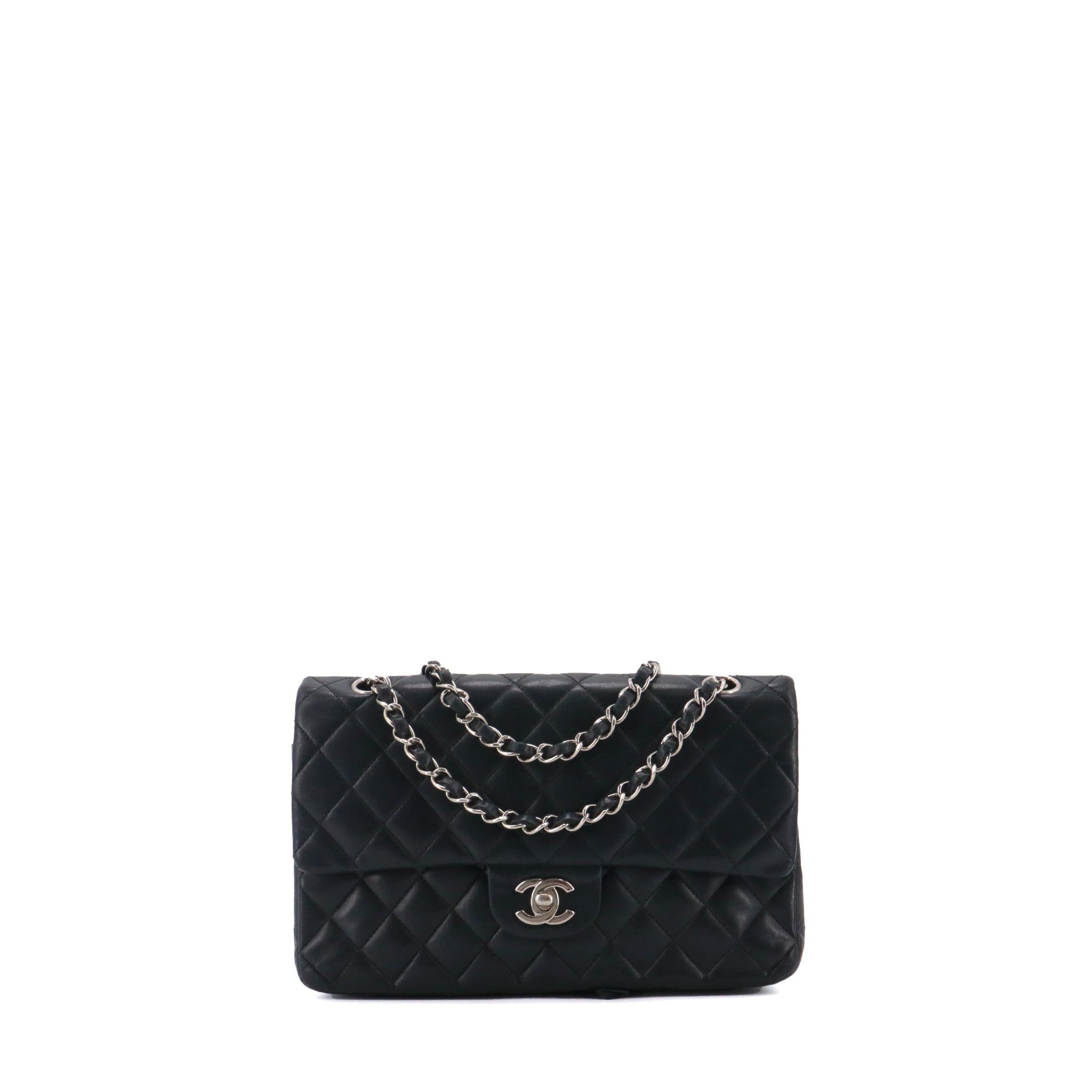 CHANEL - Chanel Timeless 25 double flap handbag in black quilted leather