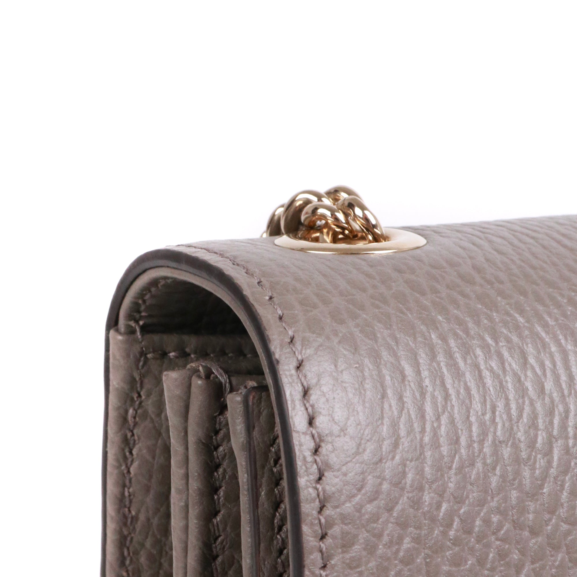 GUCCI - Interlocking shoulder bag in red grained leather