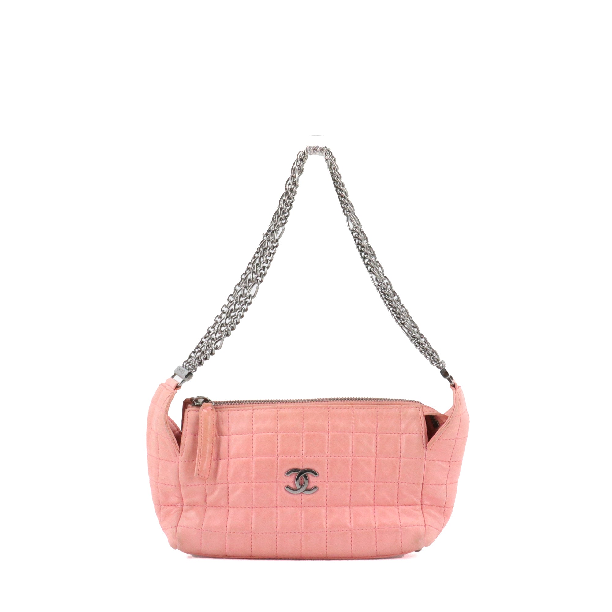 CHANEL - Chanel Chocolate Bar Multiple Chain Shoulder Bag in Vintage Pale Pink Leather