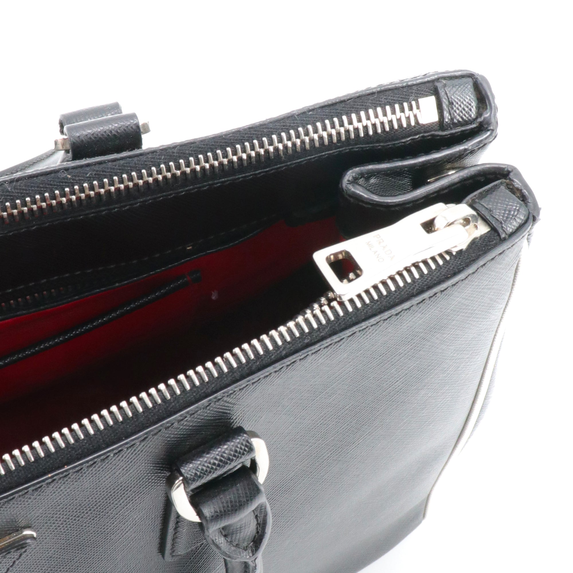 PRADA - Prada Galleria handbag in black grained leather