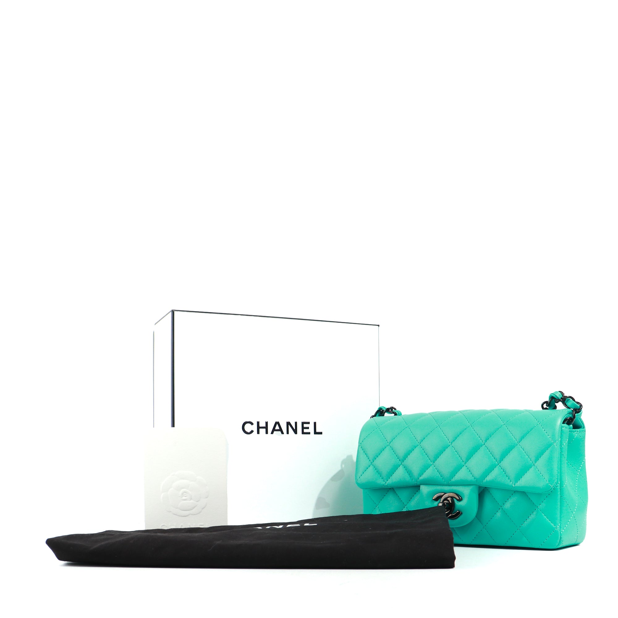 CHANEL - Sac à bandoulière Timeless mini rectangle Bleu Tiffany