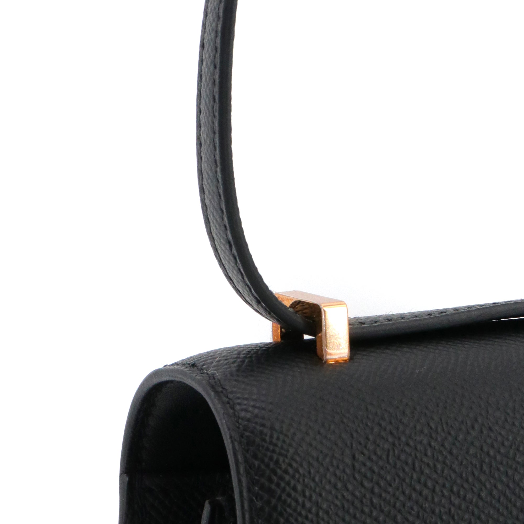 HERMÈS - Sac à bandoulière Constance 18 Hermès en cuir epsom noir