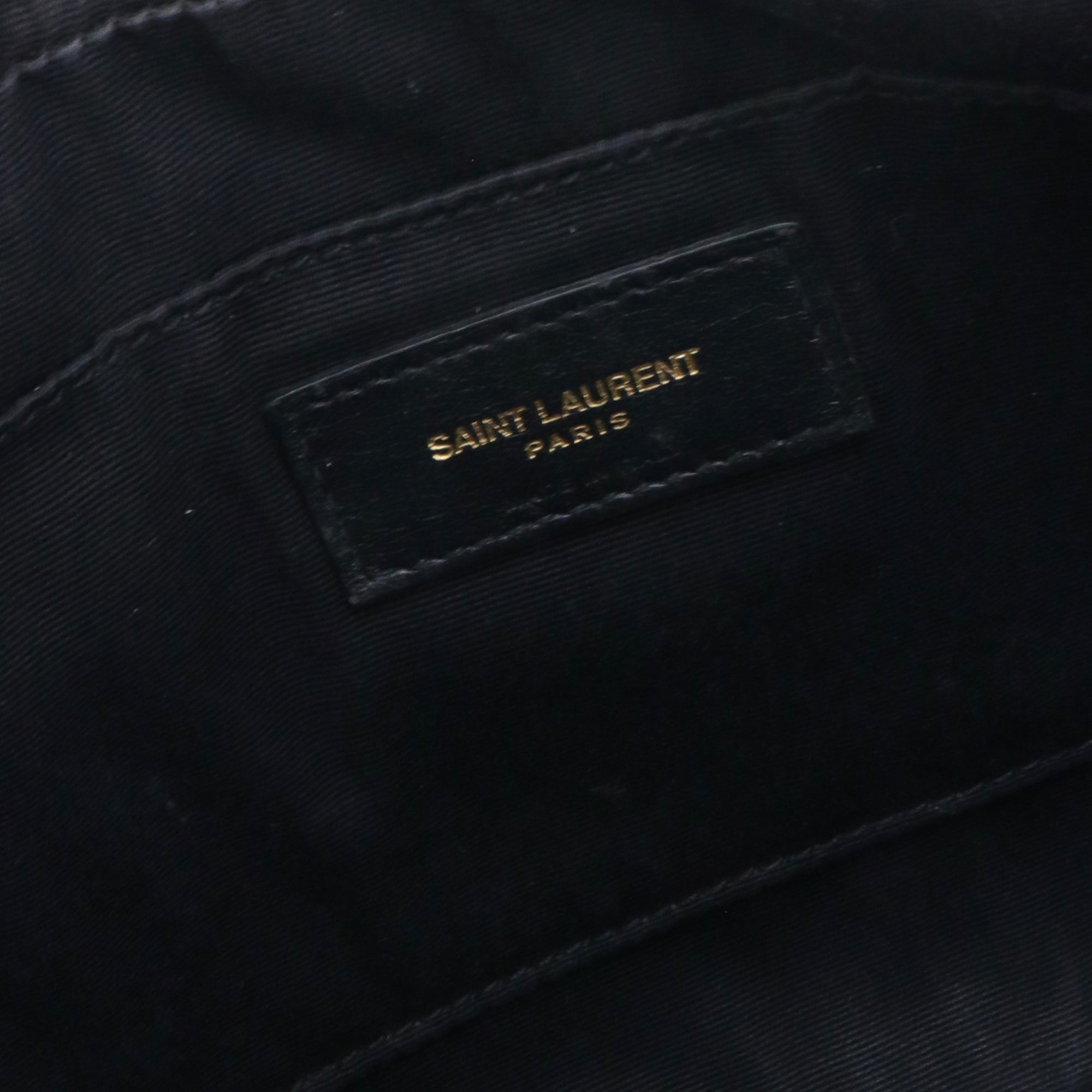 SAINT LAURENT - Sac à bandoulière Lou Saint Laurent en cuir chevron noir