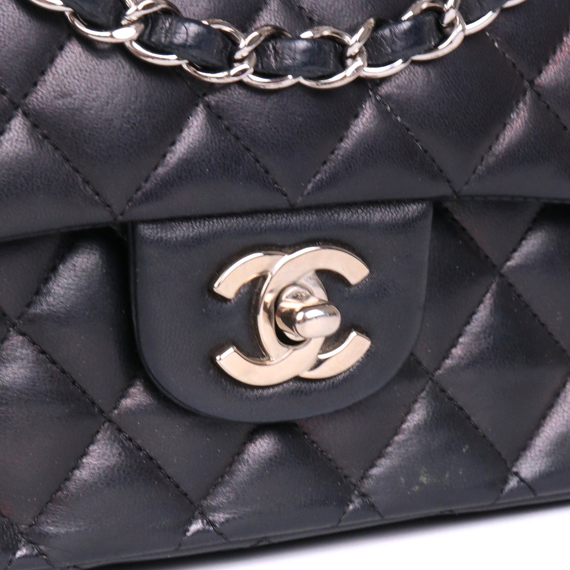 CHANEL - Timeless Wallet On Chain bag in burgundy red smooth leather