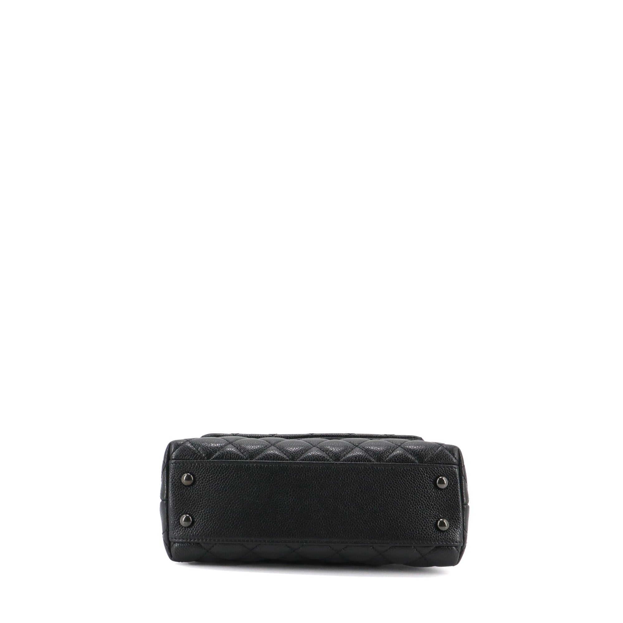 CHANEL - Chanel Coco Handle shoulder bag in full black caviar leather