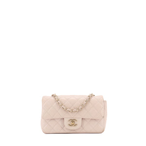 CHANEL - Sac à bandoulière Classique/Timeless Chanel mini rectangle en cuir beige