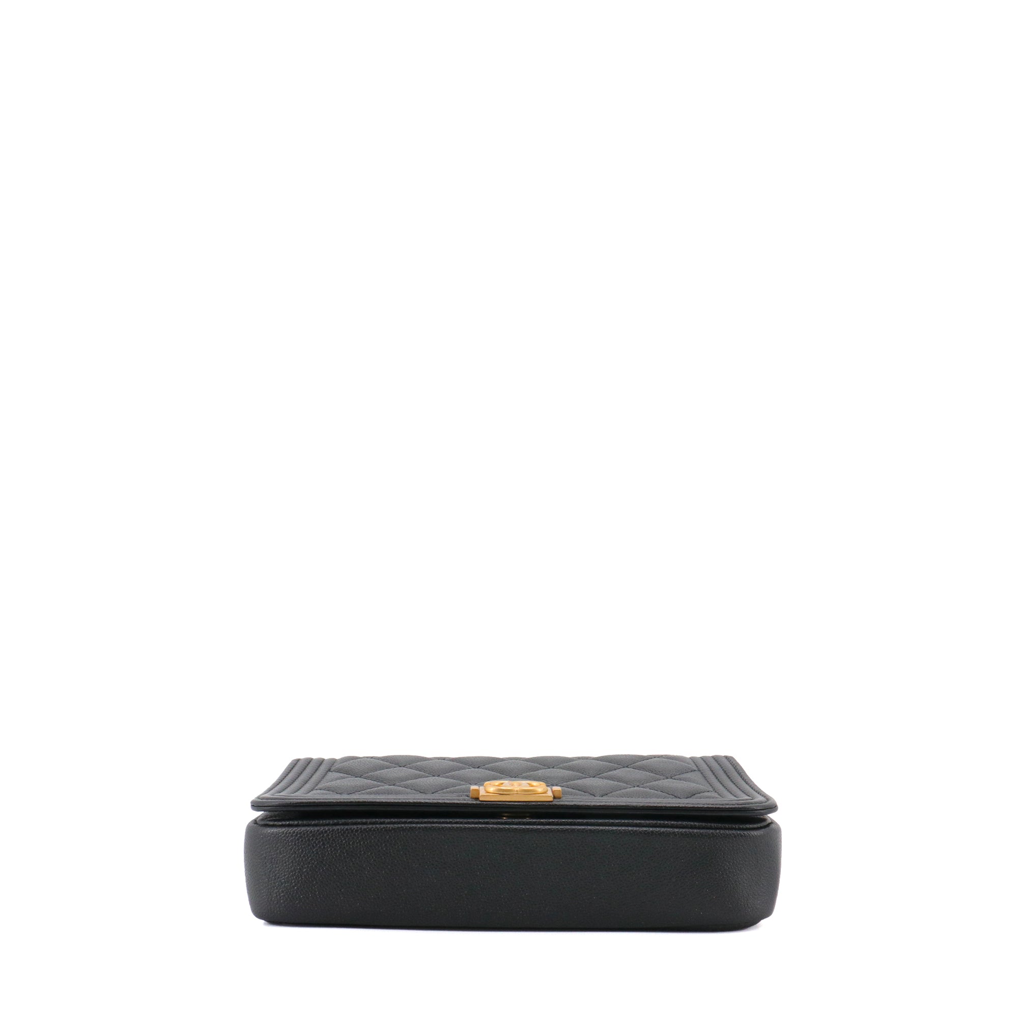 CHANEL - Sac à bandoulière Wallet On Chain Boy Chanel en cuir caviar noir