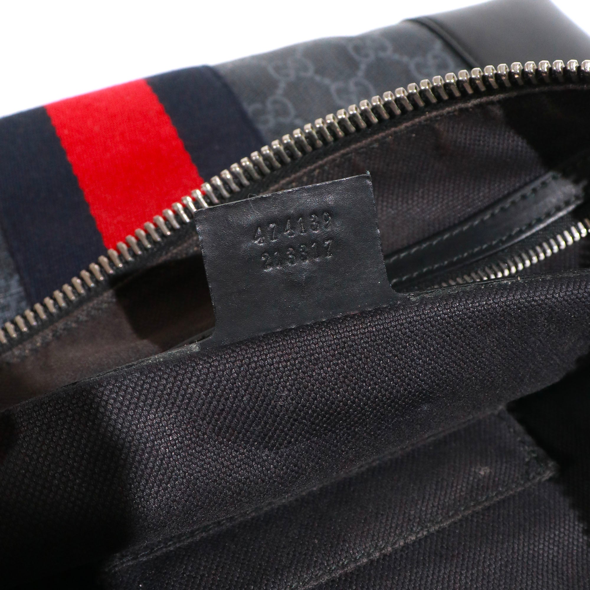 GUCCI - Gucci GG Supreme shoulder bag in coated canvas and black leather