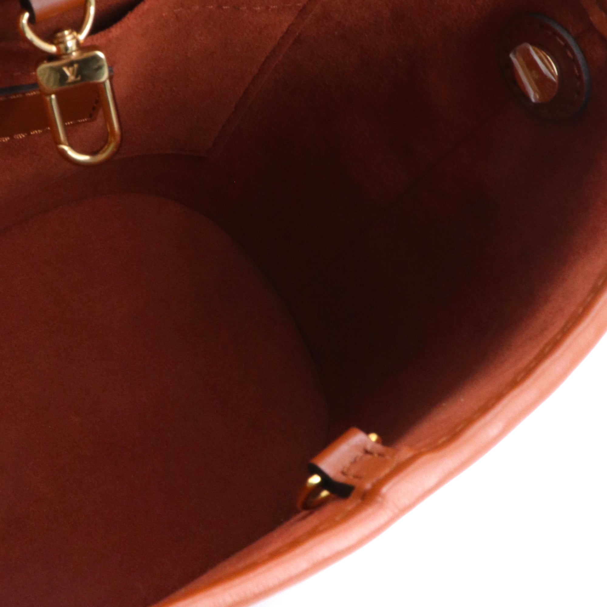 LOUIS VUITTON - Louis Vuitton Petit Bucket shoulder bag in woven raffia and brown leather