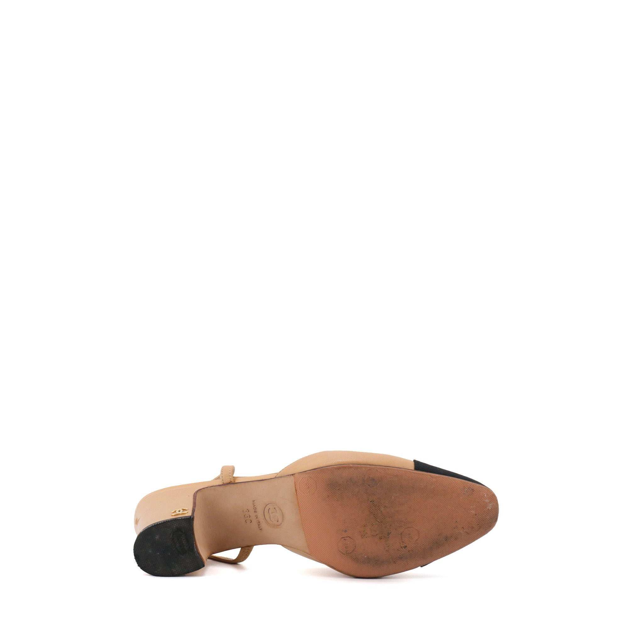 CHANEL - Sandales à talon Slingback Chanel en cuir beige et toile noire (T36)