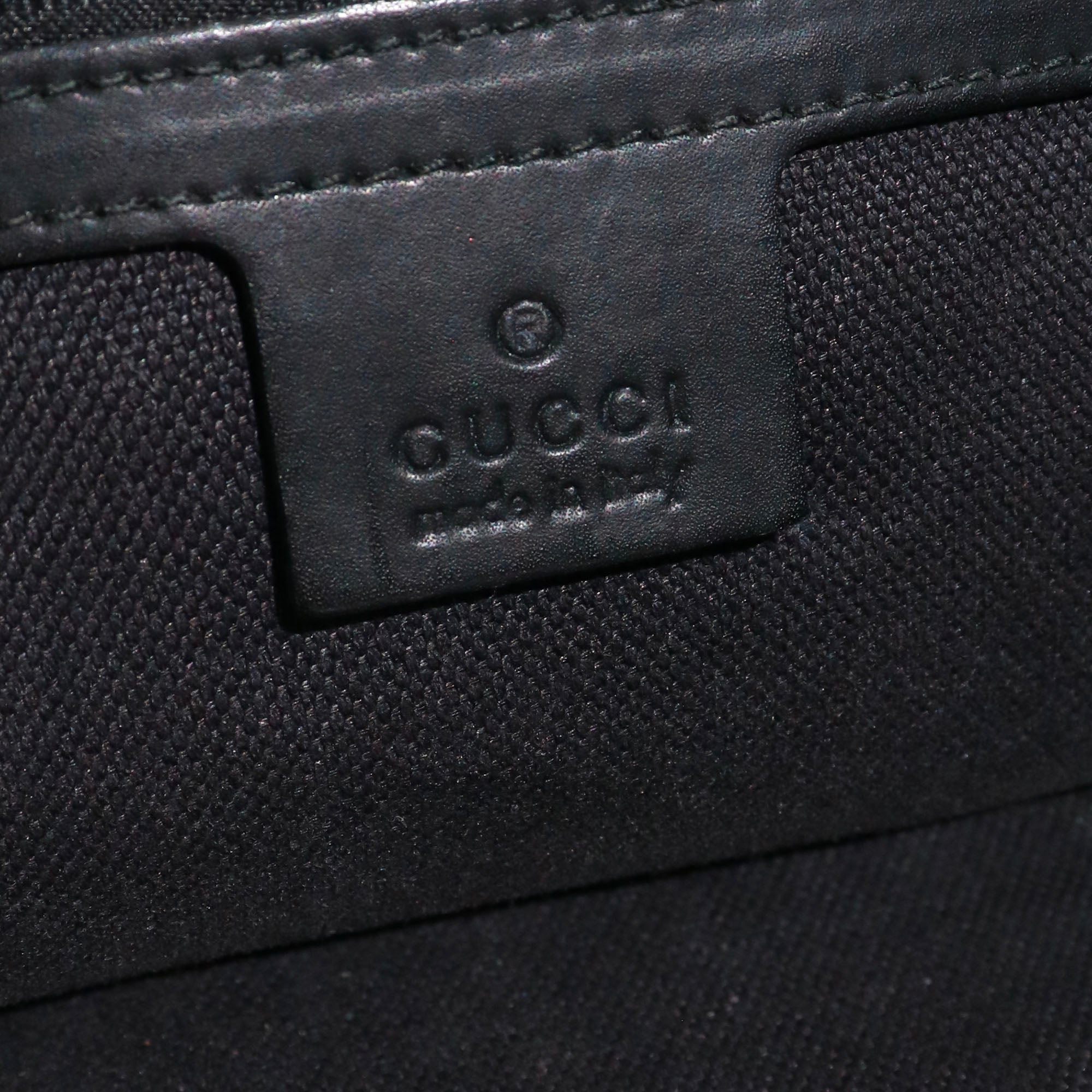 GUCCI - Gucci GG Supreme shoulder bag in coated canvas and black leather