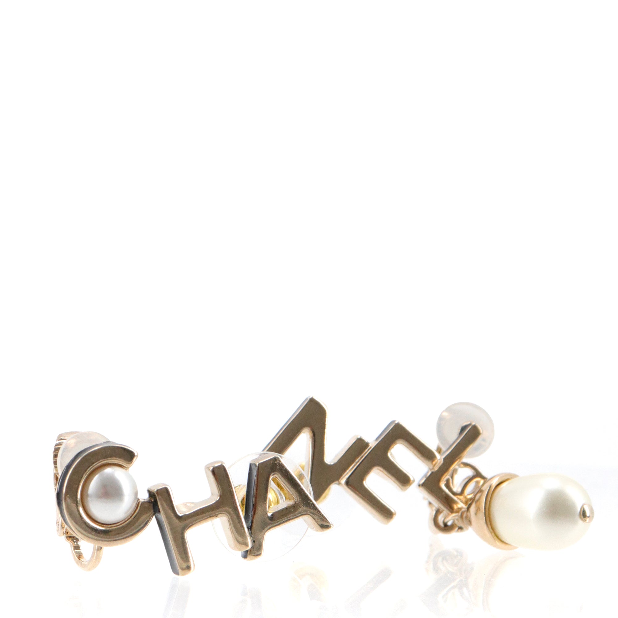 CHANEL - Boucles d'oreilles grimpantes Chanel en métal doré champagne