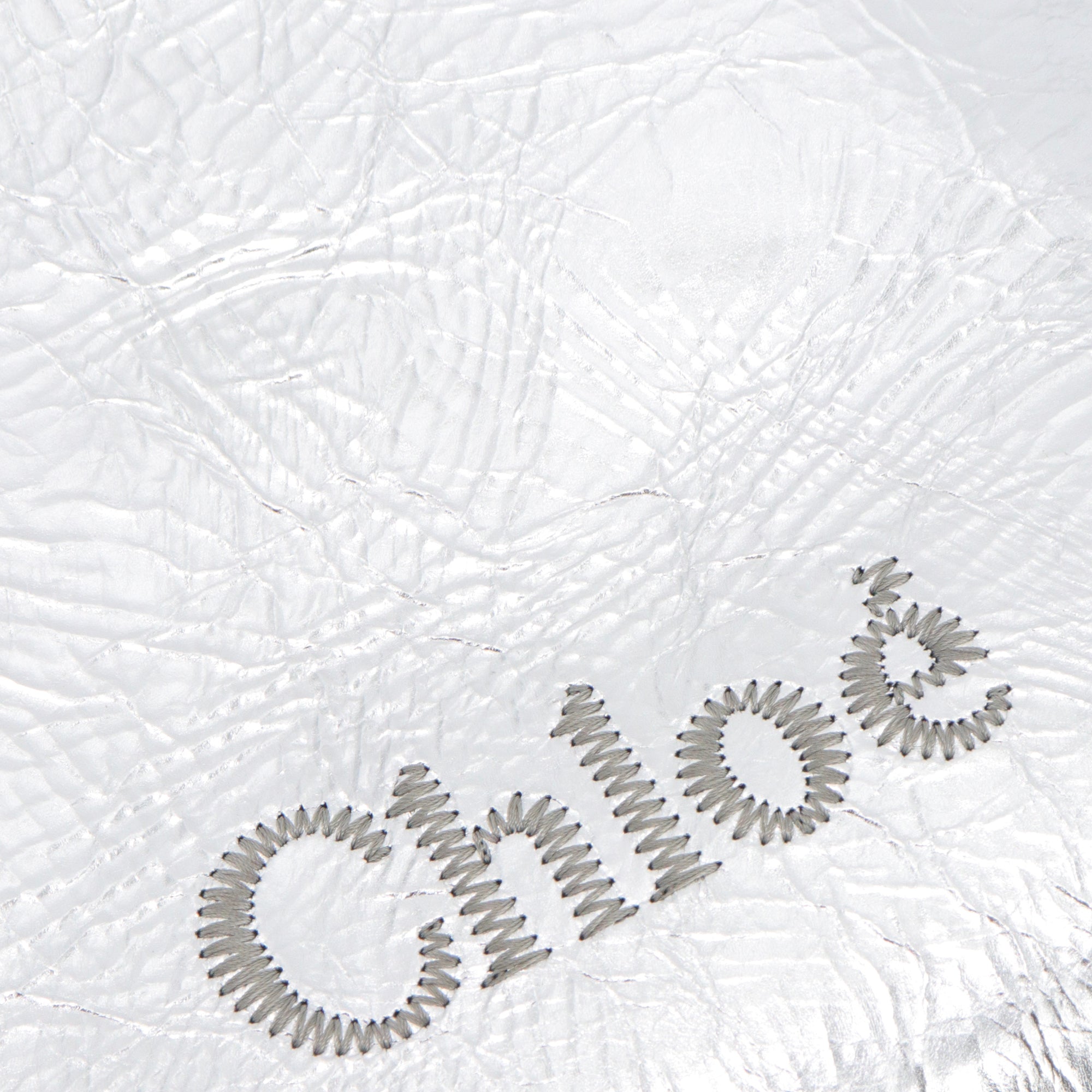 CHLOÉ - Chloé Sense micro-tote shoulder bag in silver crinkled leather