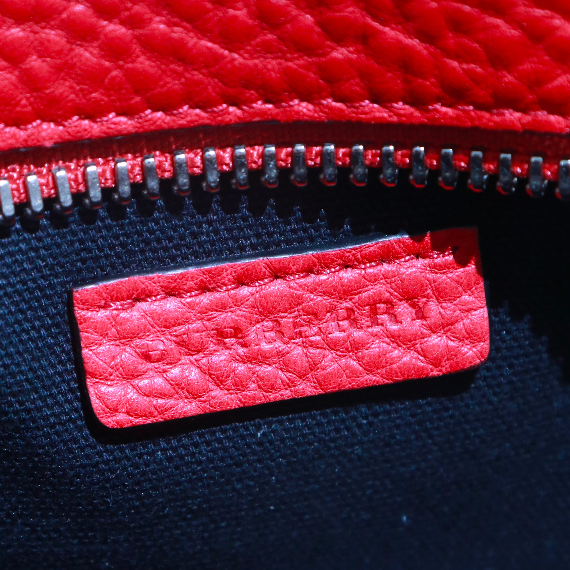 BURBERRY - Farley shoulder bag in red canvas and leather 
