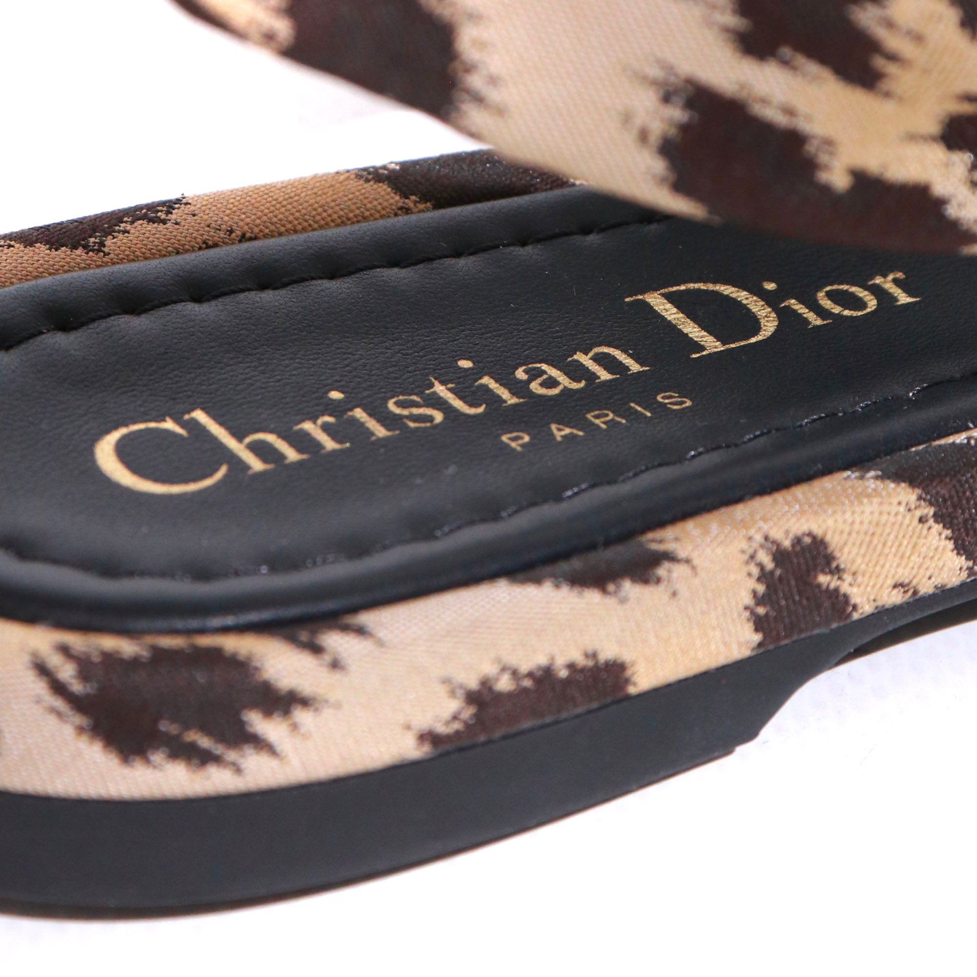 DIOR - Mizza Dior flat sandals in leopard canvas (T36.5)