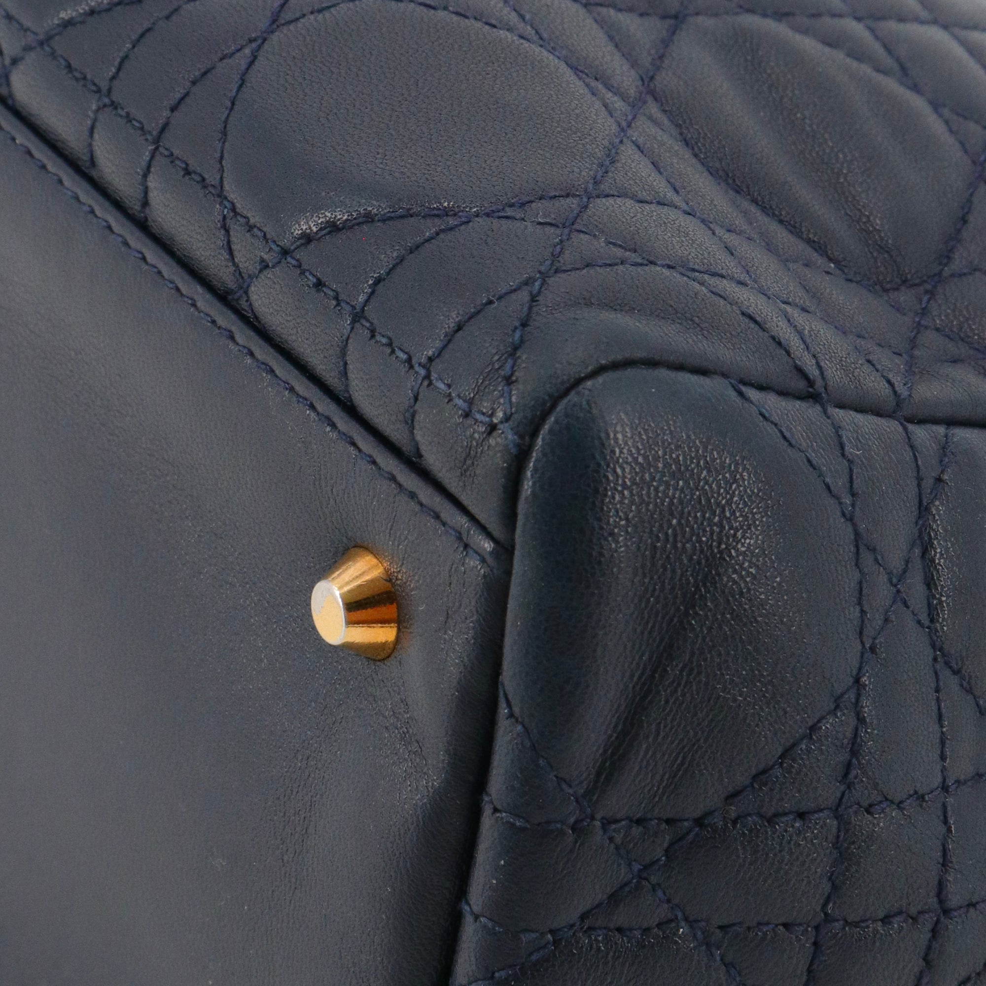 DIOR - Sac à main Lady Dior en cuir bleu marine vintage
