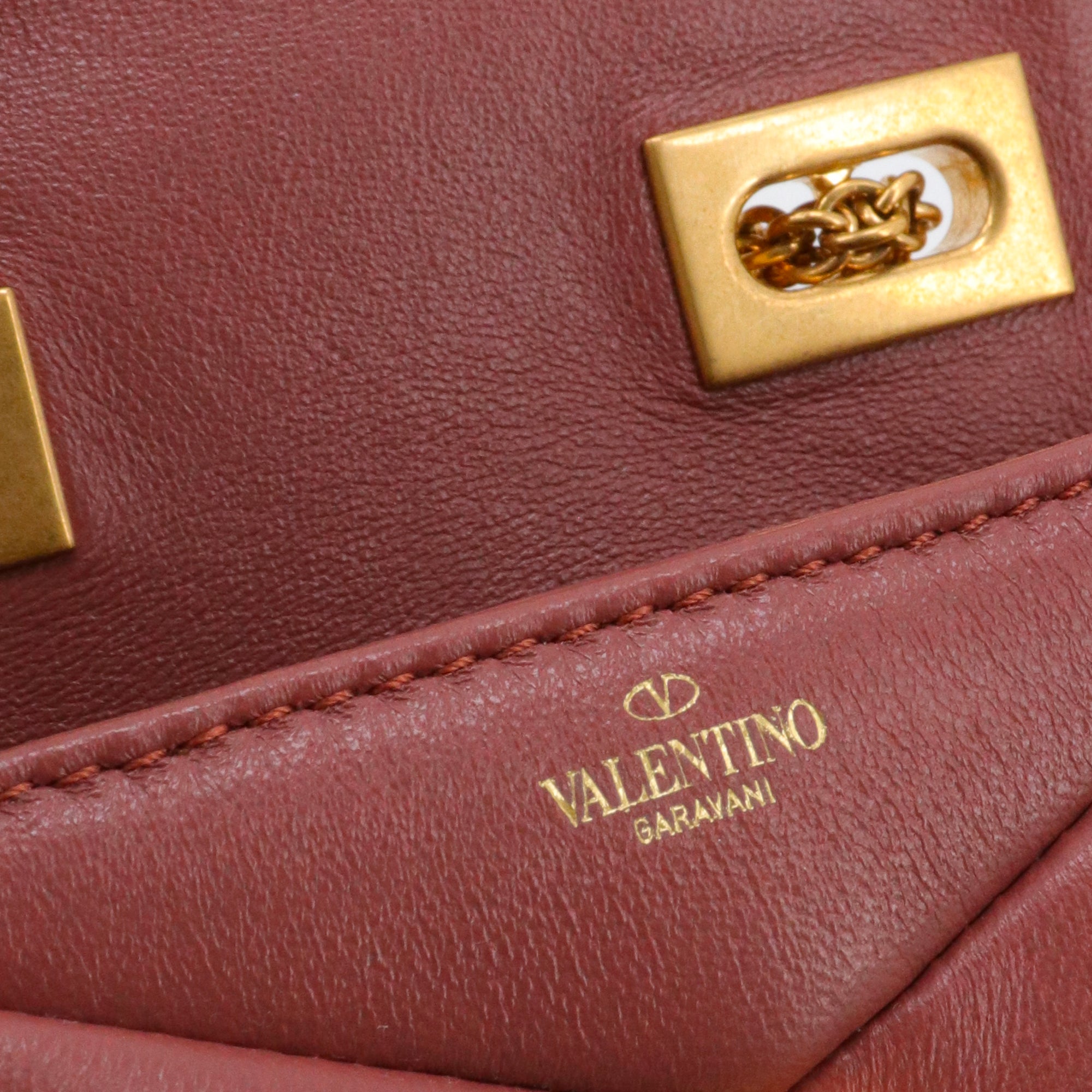 VALENTINO - Sac à bandoulière One Stud Micro Valentino en cuir brun rosé