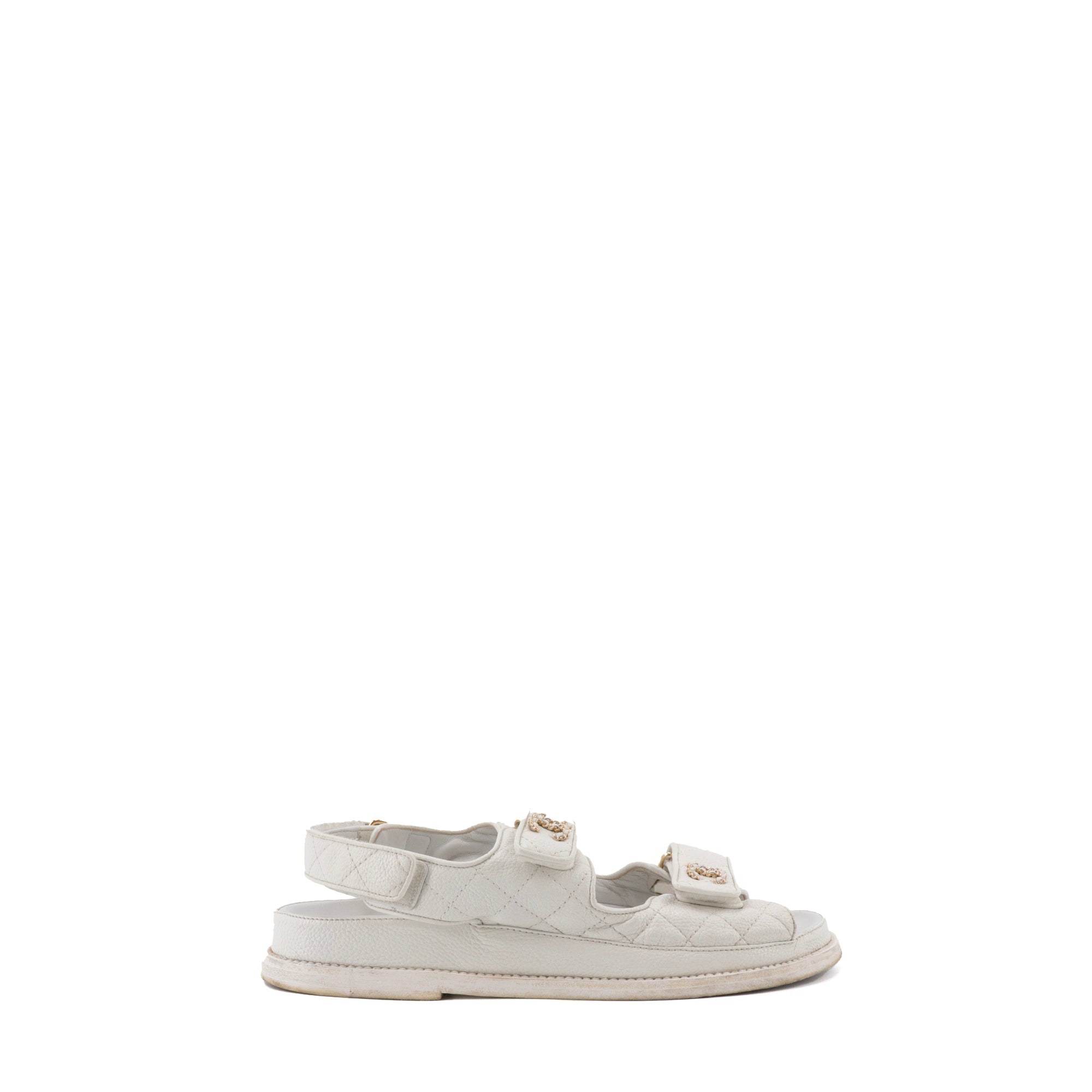 CHANEL - Sandales Dad Shoes Chanel en cuir matelassé blanc (T37,5)