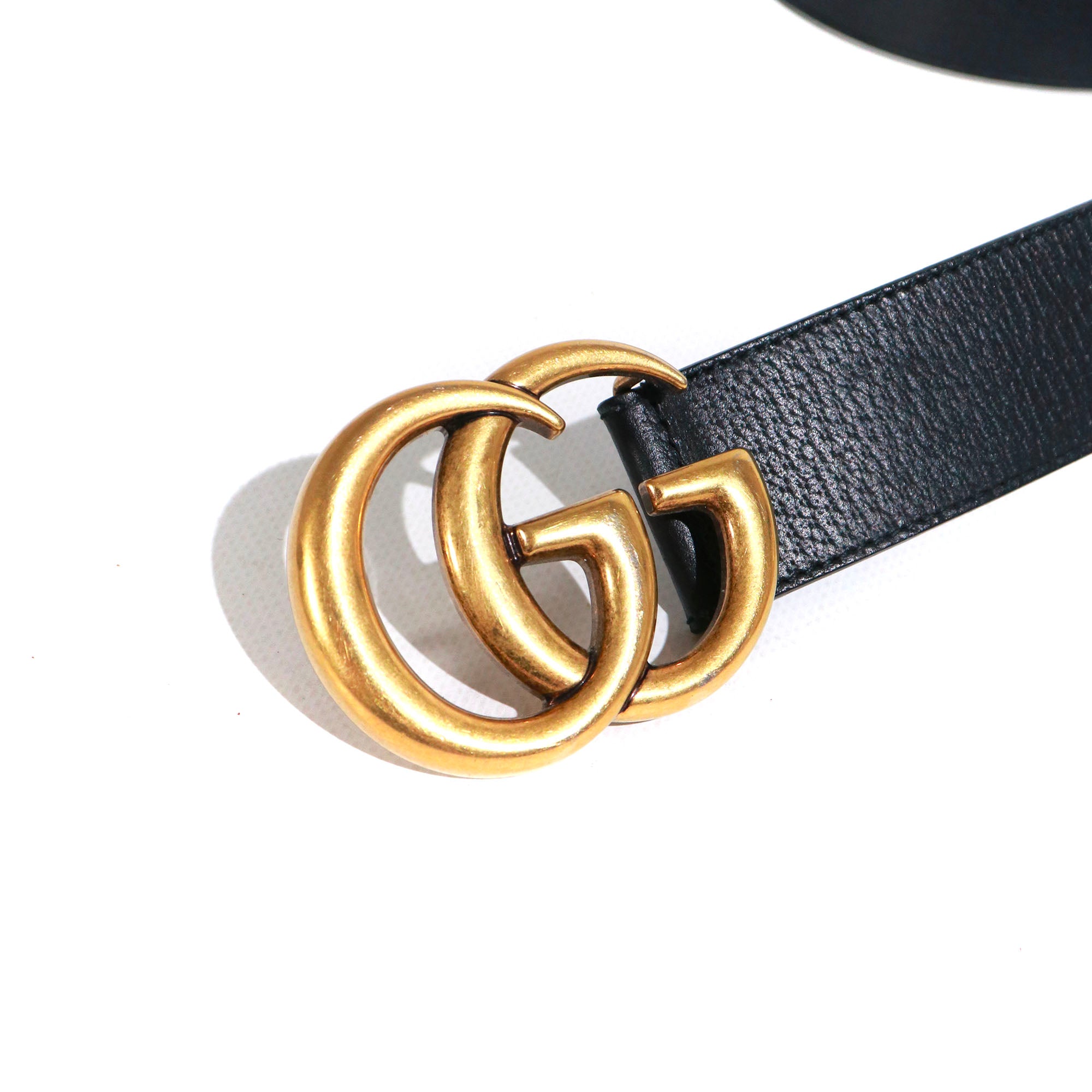 GUCCI - Gucci GG Buckle Marmont belt in black grained leather (T85)