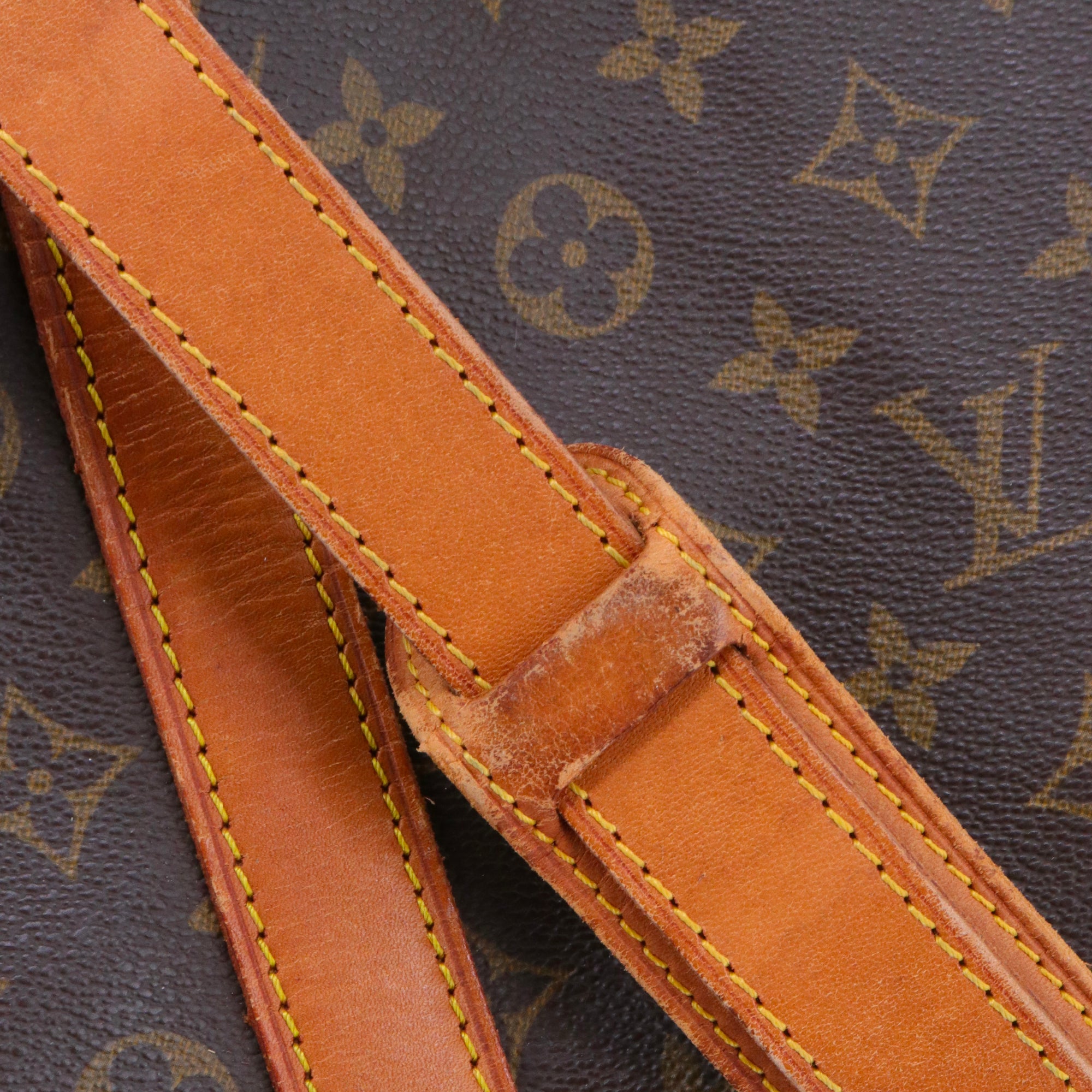 LOUIS VUITTON - Sac de voyage Keepall 55 Louis Vuitton en toile monogrammée vintage