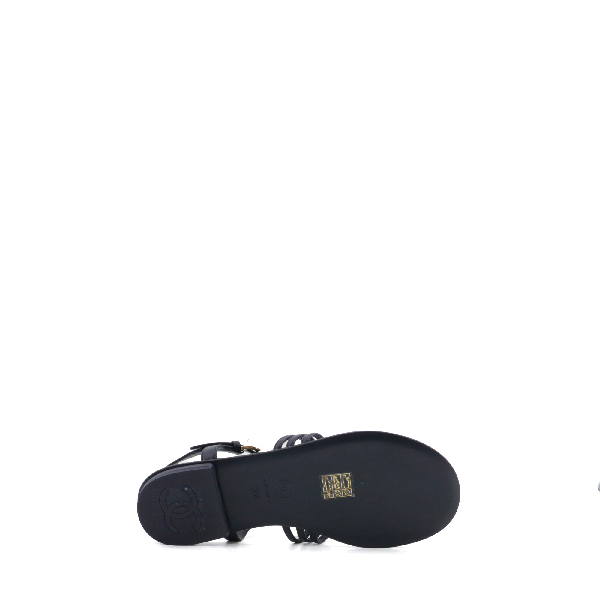 CHANEL - Chanel CC sandals in navy blue leather (Size 37)
