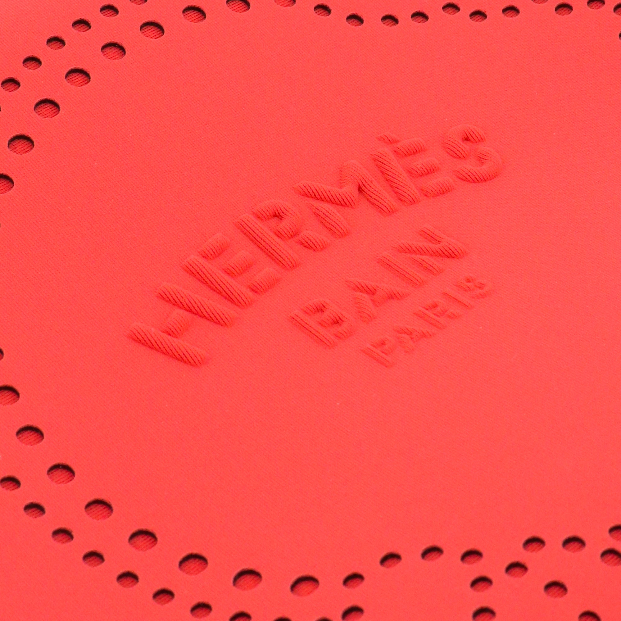 HERMÈS - Trousse Neobain Canoé PM Hermès en polyamide rose