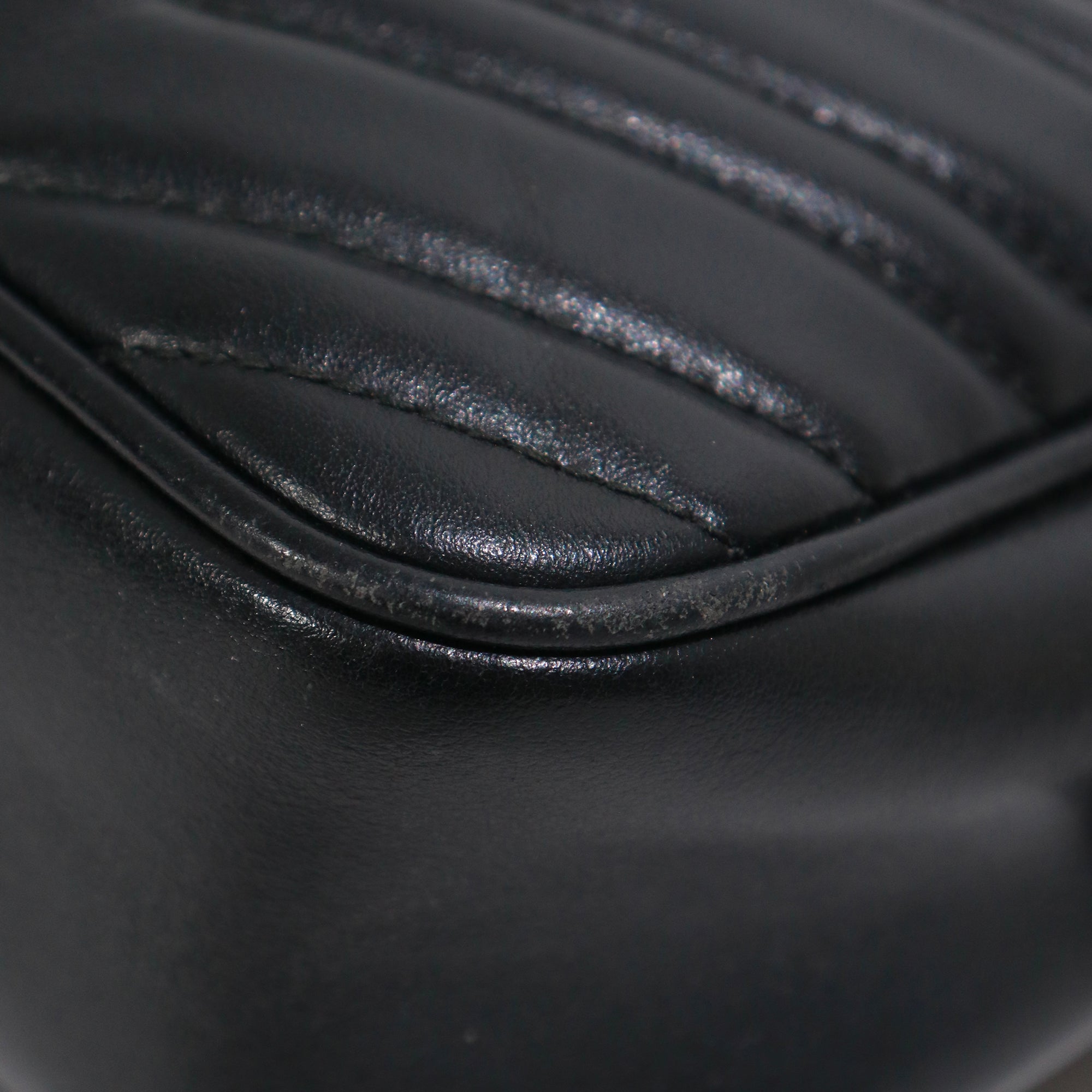 GUCCI - Caméra Marmont Small Size quilted shoulder bag in black leather