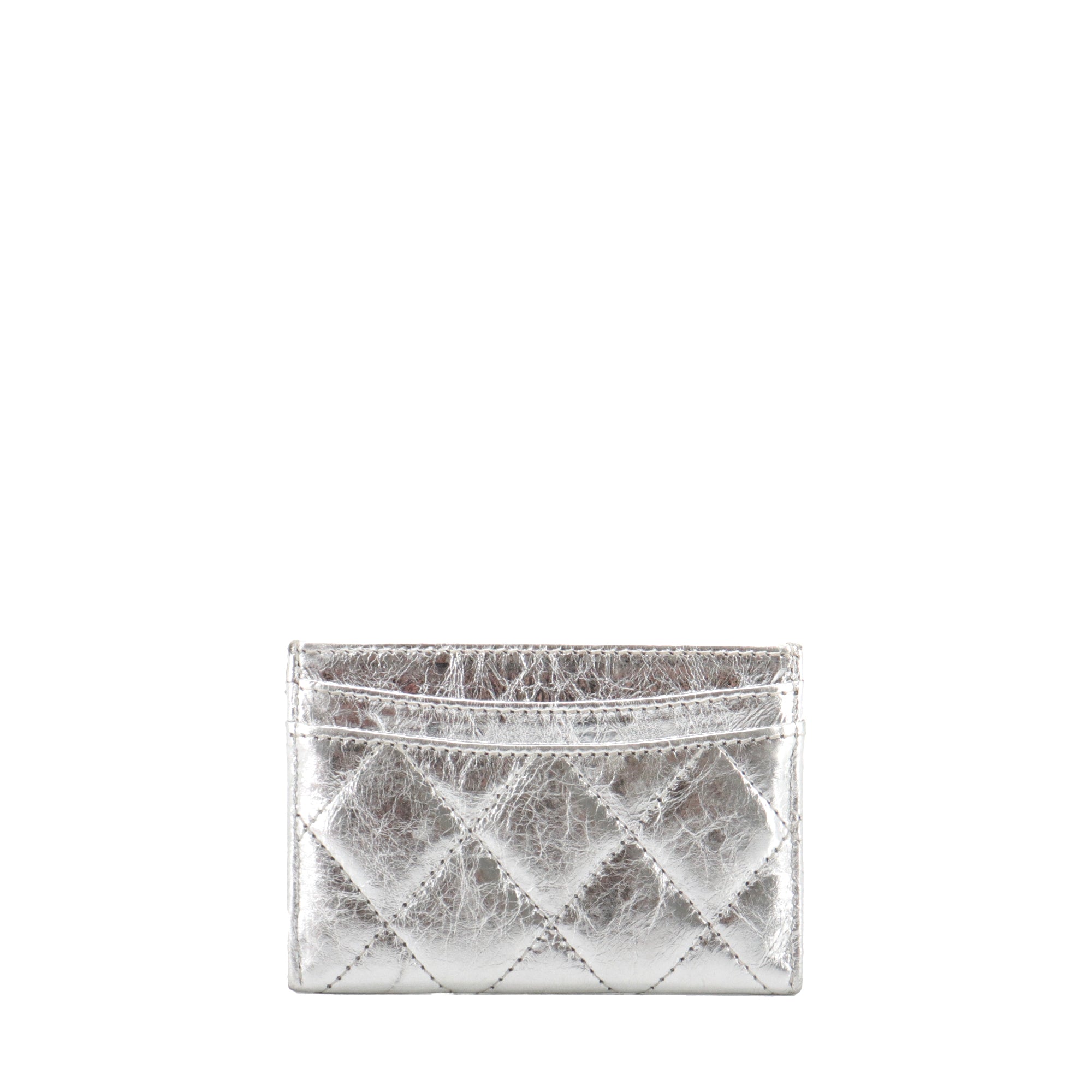 CHANEL - Porte-cartes 2.55 Chanel en cuir argenté métallisé