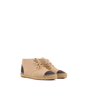 CHANEL - Chanel lace-up espadrilles in beige leather and black canvas (T37)