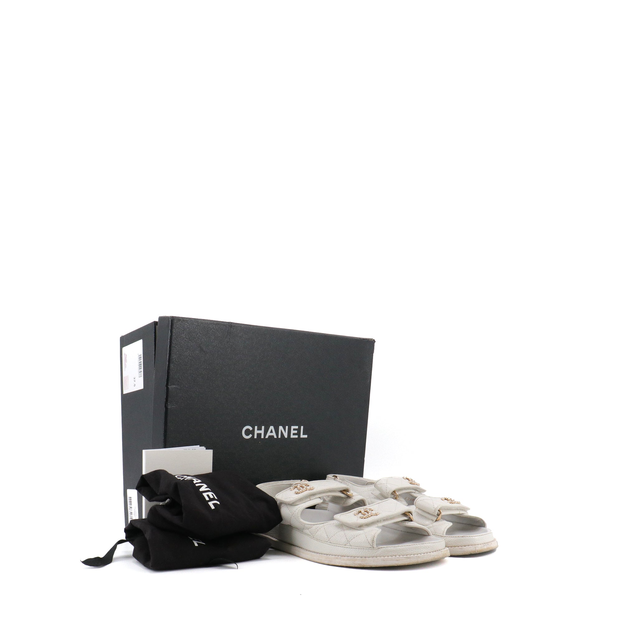 CHANEL - Sandales Dad Shoes Chanel en cuir matelassé blanc (T37,5)
