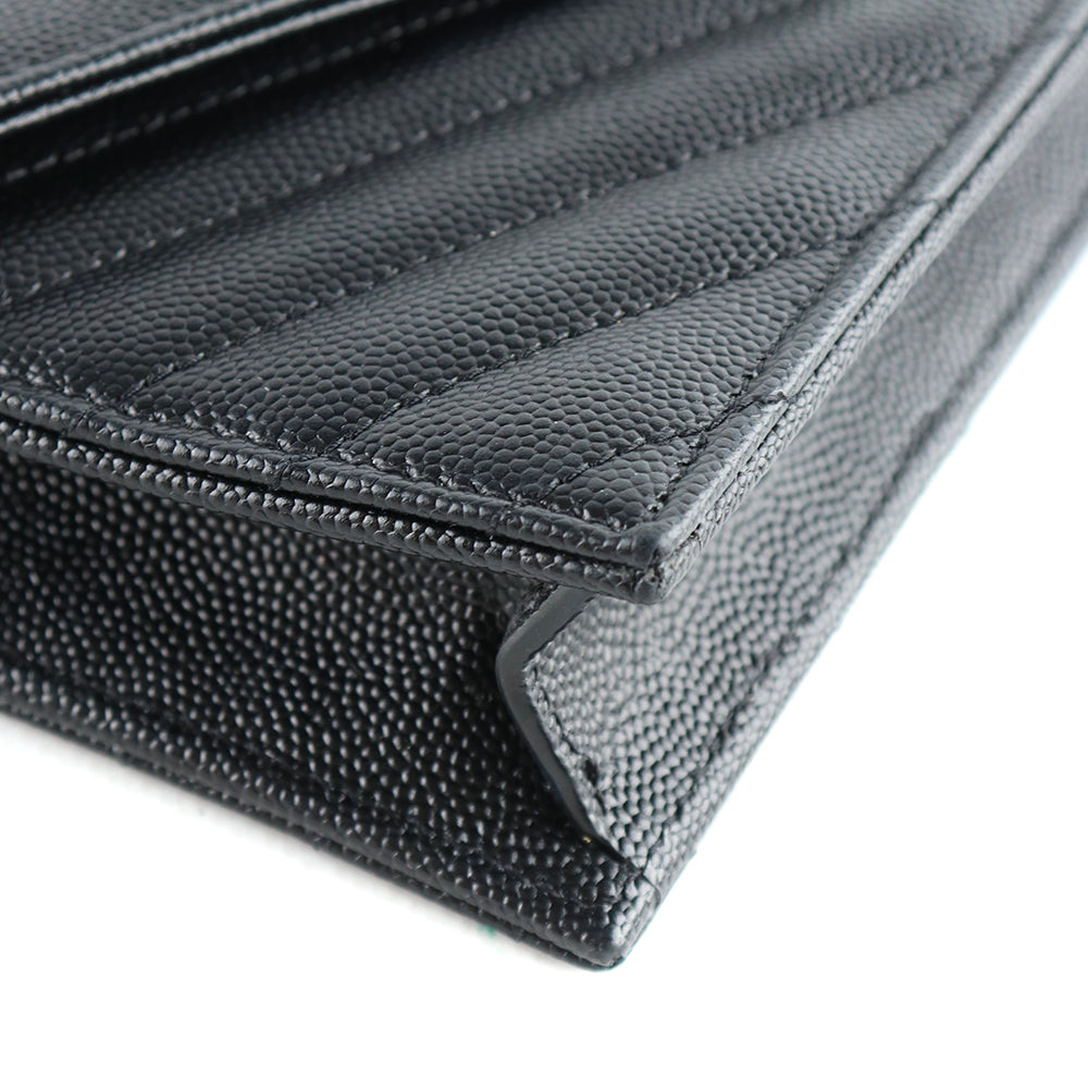 SAINT LAURENT - Sac à bandoulière Cassandre Envelope Chain Wallet en cuir grainé noir