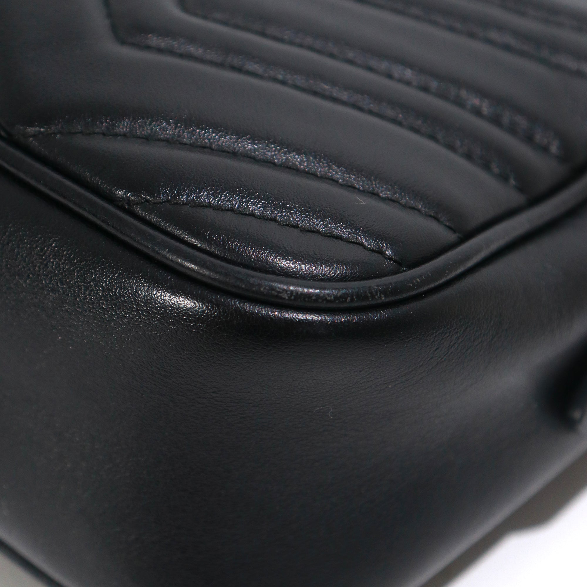 GUCCI - Caméra Marmont Small Size quilted shoulder bag in black leather