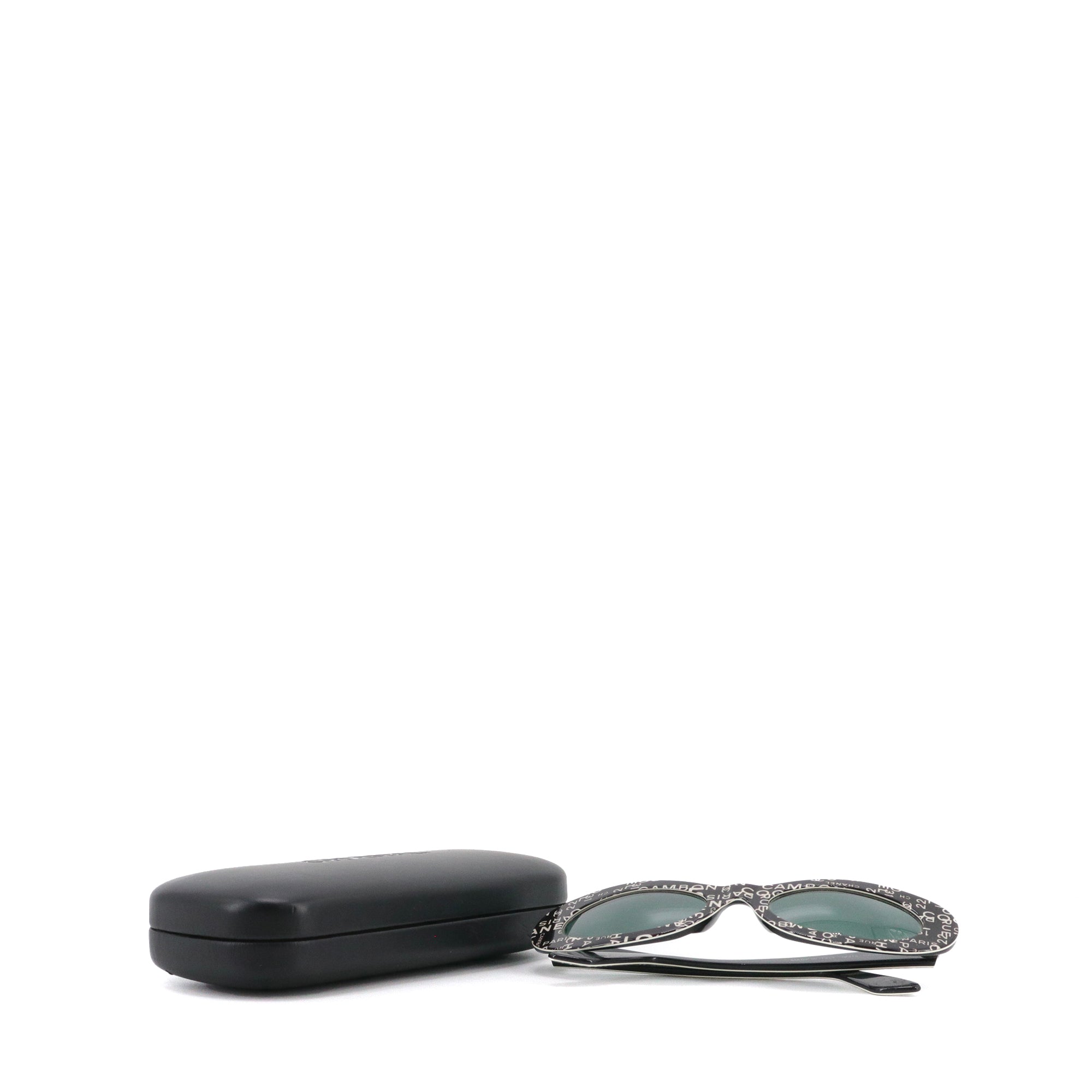 CHANEL - Vintage black and white plastic Chanel sunglasses