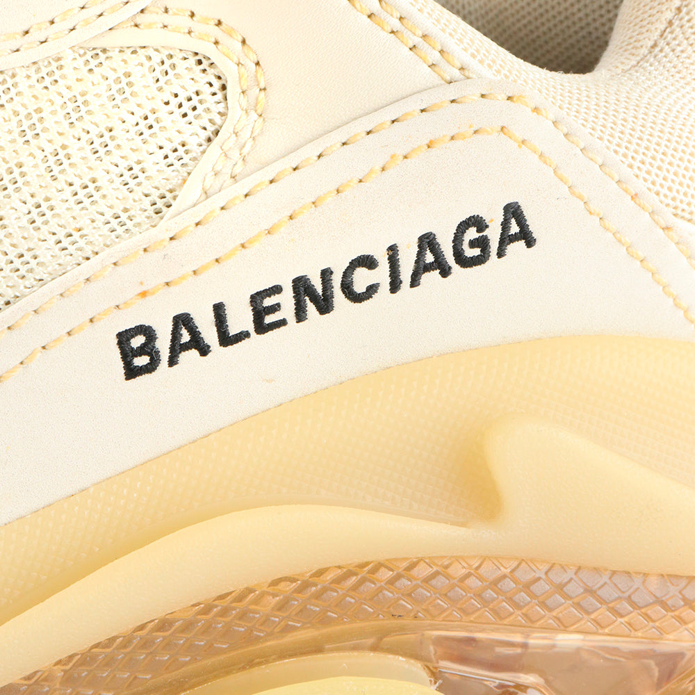 BALENCIAGA - Baskets Triple S blanches (T38)