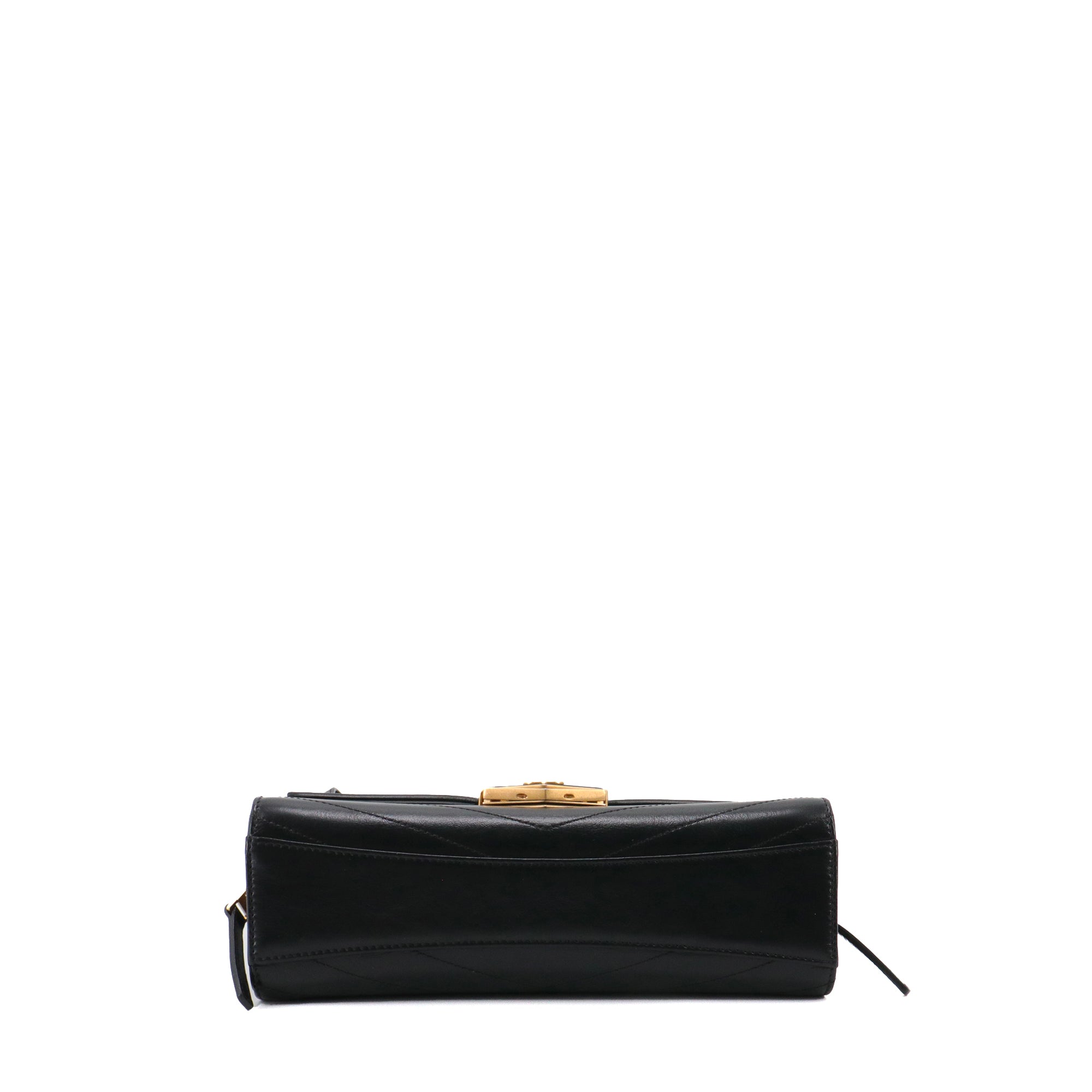 CHANEL - Sac à bandoulière Médaille Chanel en cuir chevron noir