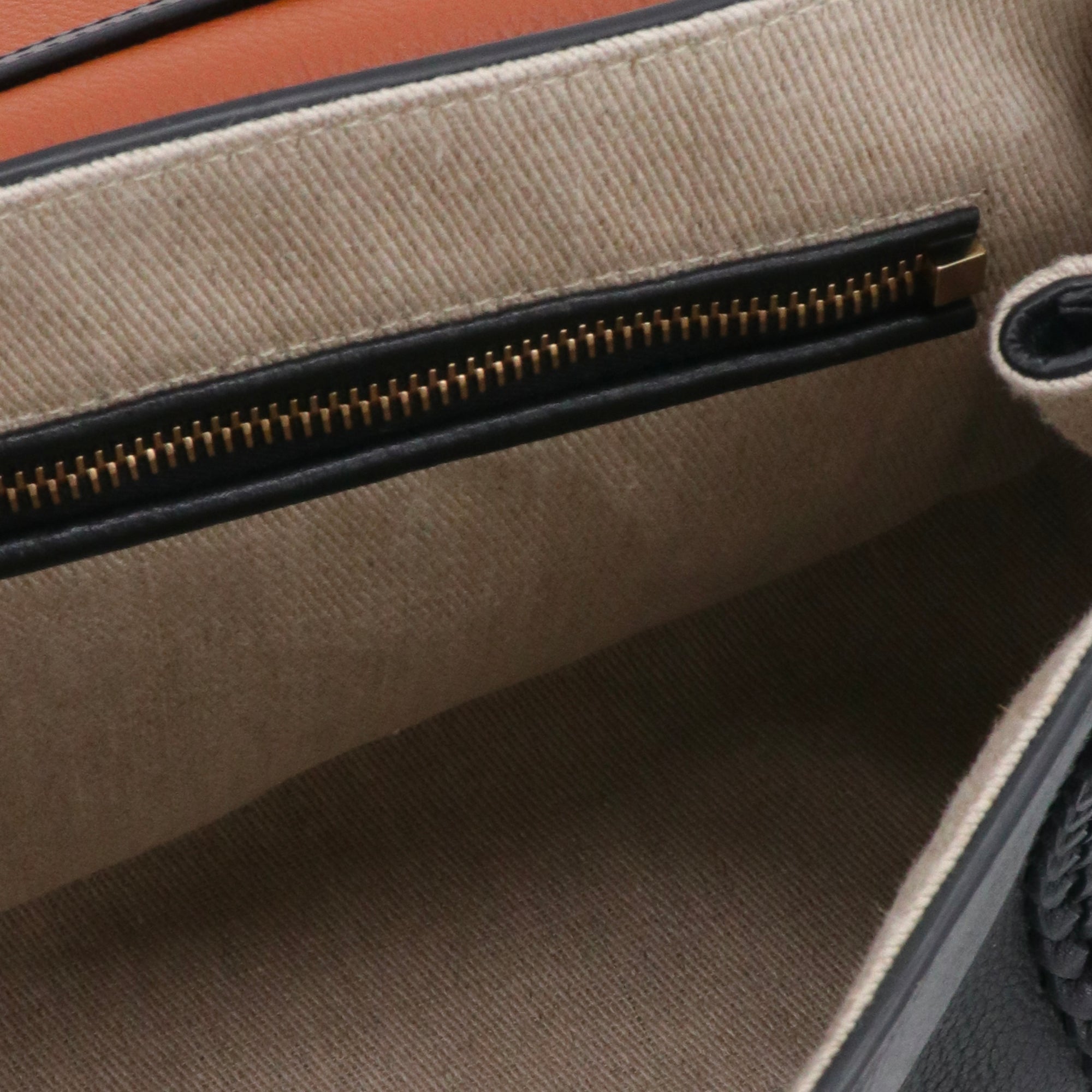 CHLOÉ - Pénélope MM Chloé shoulder bag in black grained leather