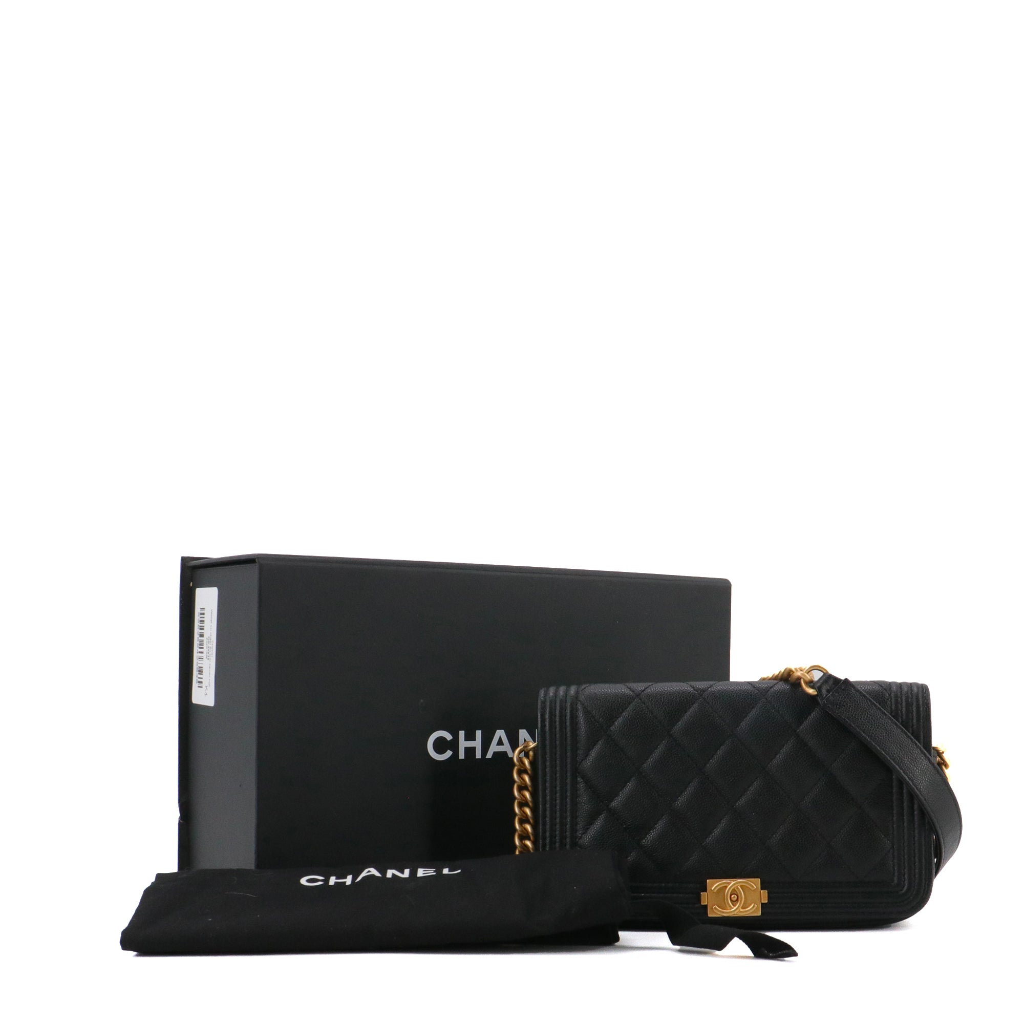 CHANEL - Sac à bandoulière Wallet On Chain Boy Chanel en cuir caviar noir