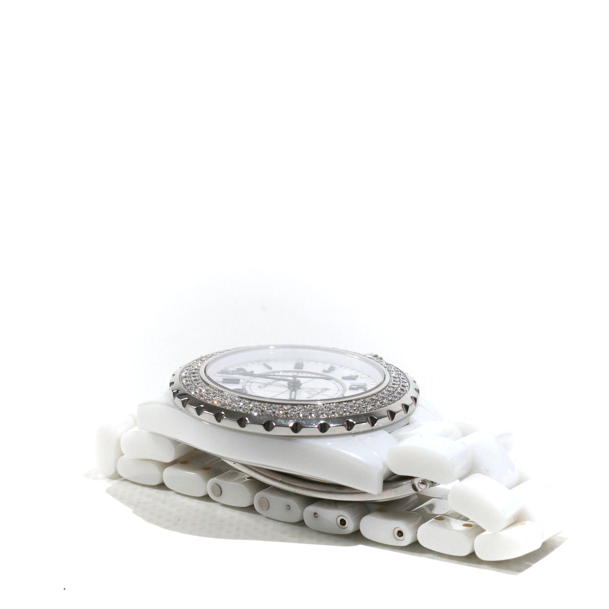 CHANEL - Montre J12 Chanel en céramique blanche et diamants