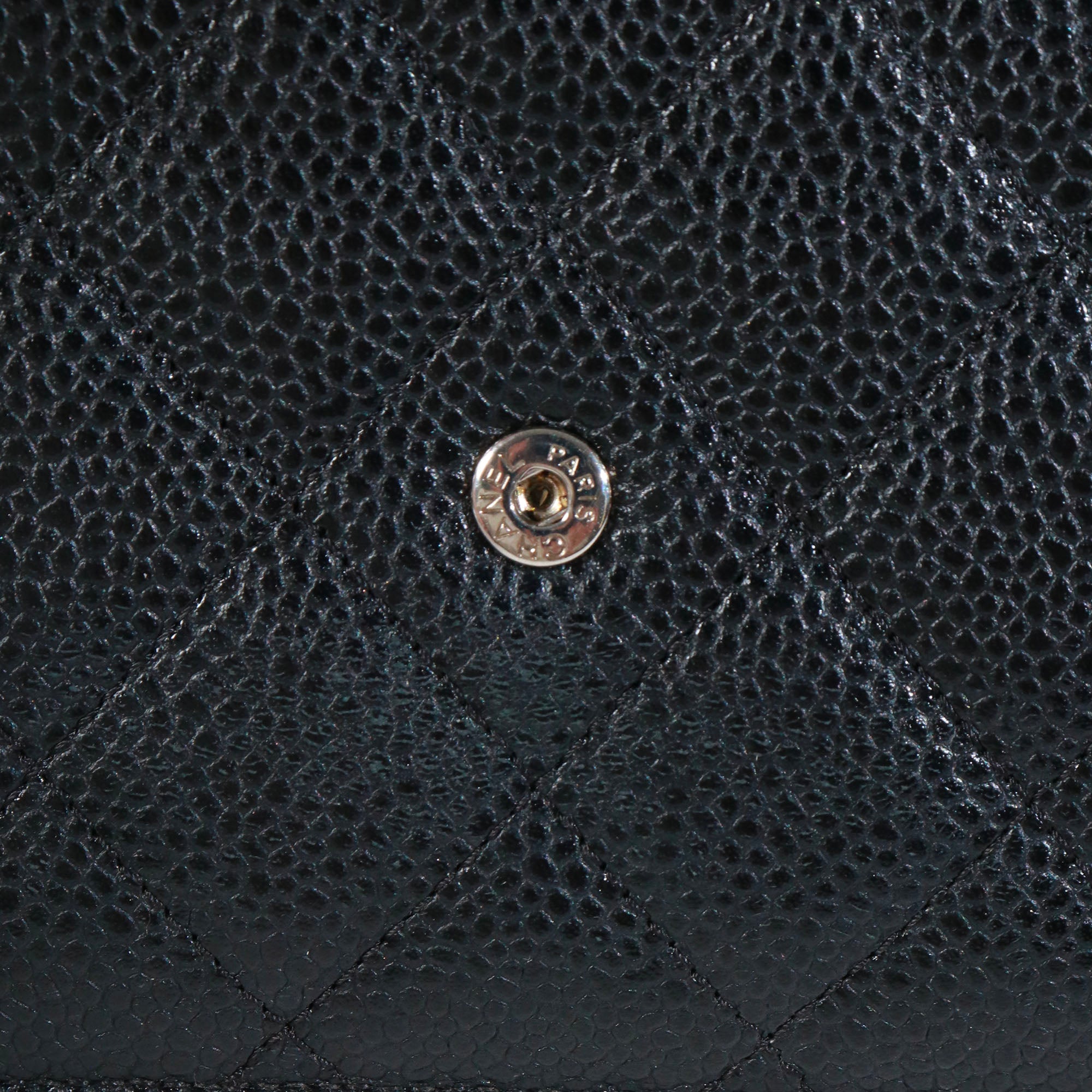CHANEL - Sac Wallet On Chain Timeless Chanel en cuir caviar noir